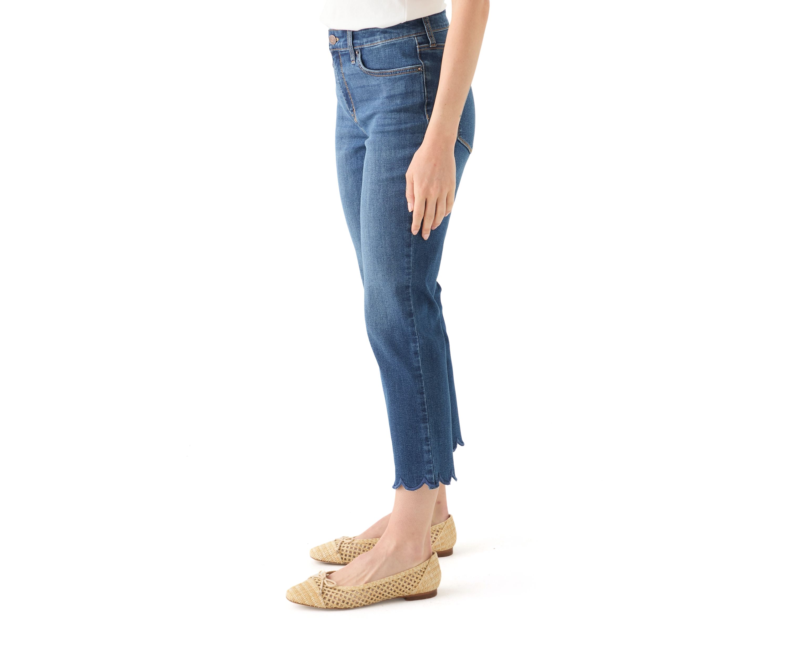 Petite Scallop Kick Flare Pants
