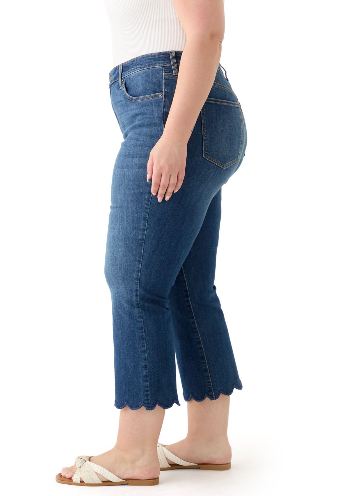 Plus Size Scallop Kick Flare Jeans