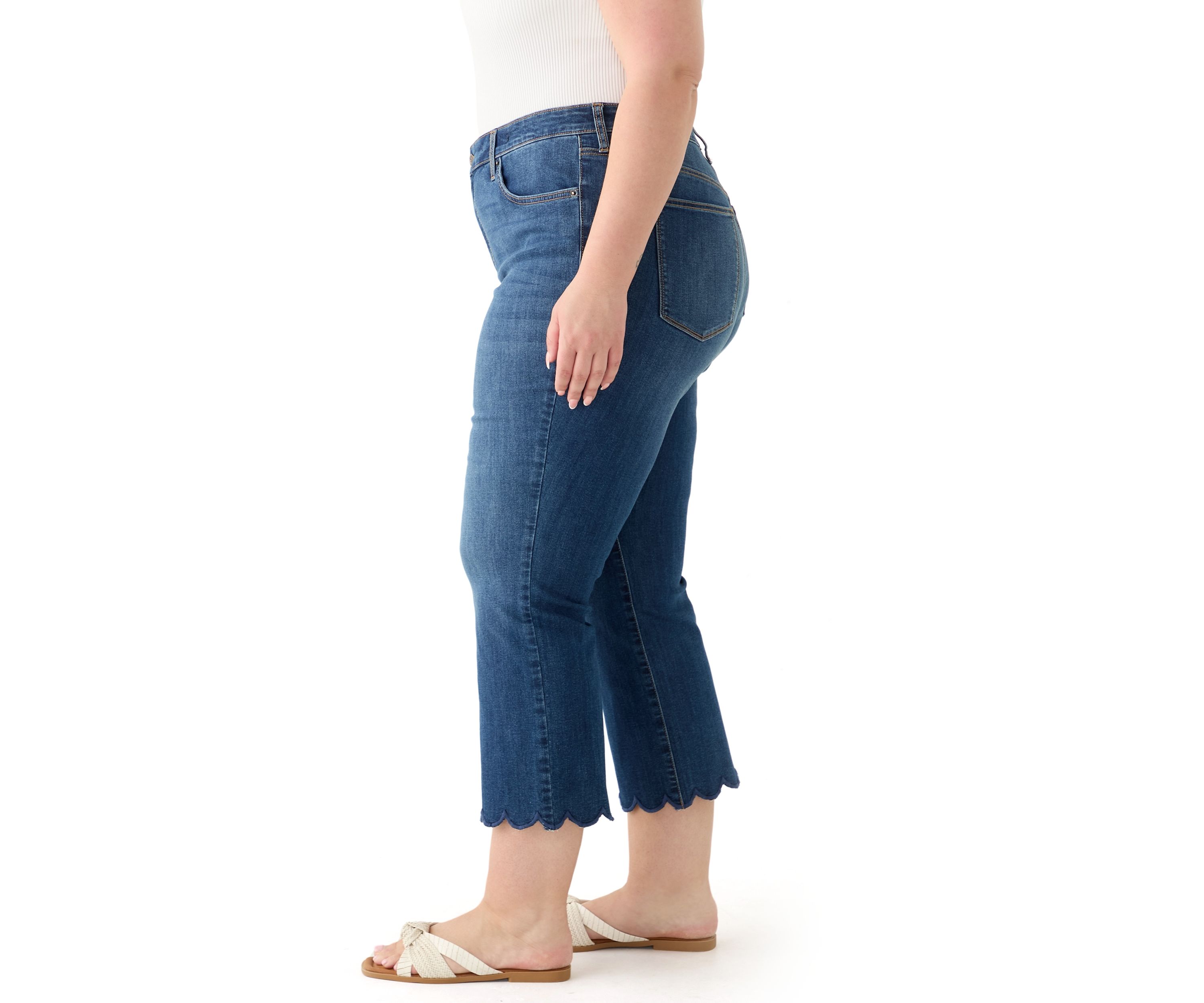 Plus Size Scallop Kick Flare Jeans