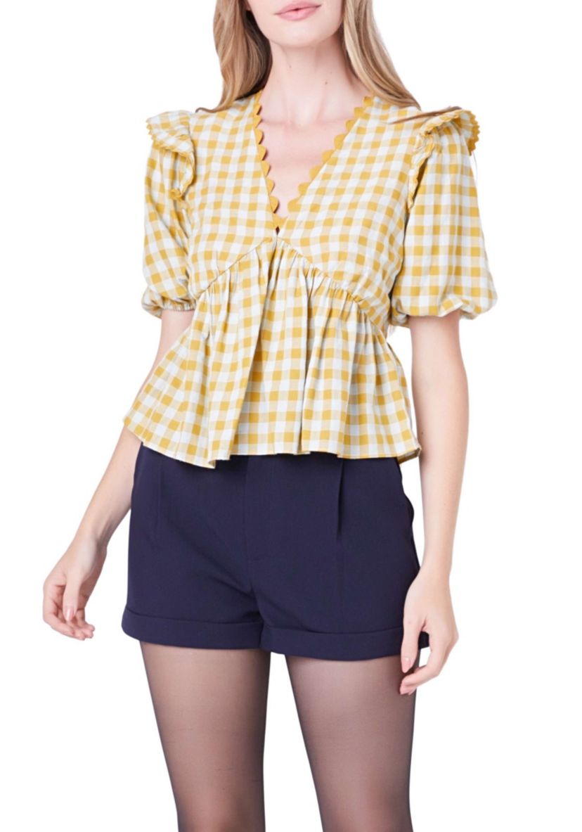 Gingham blouse with puff sleeves