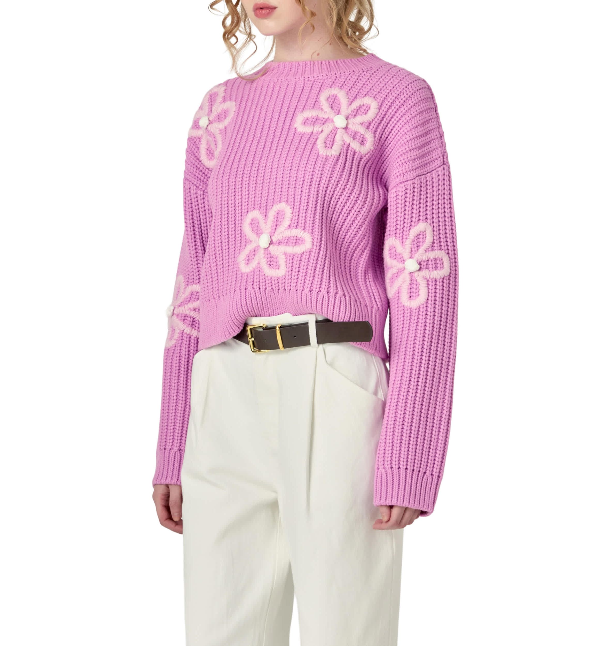 FLOWER EMBROIDERY KNIT TOP