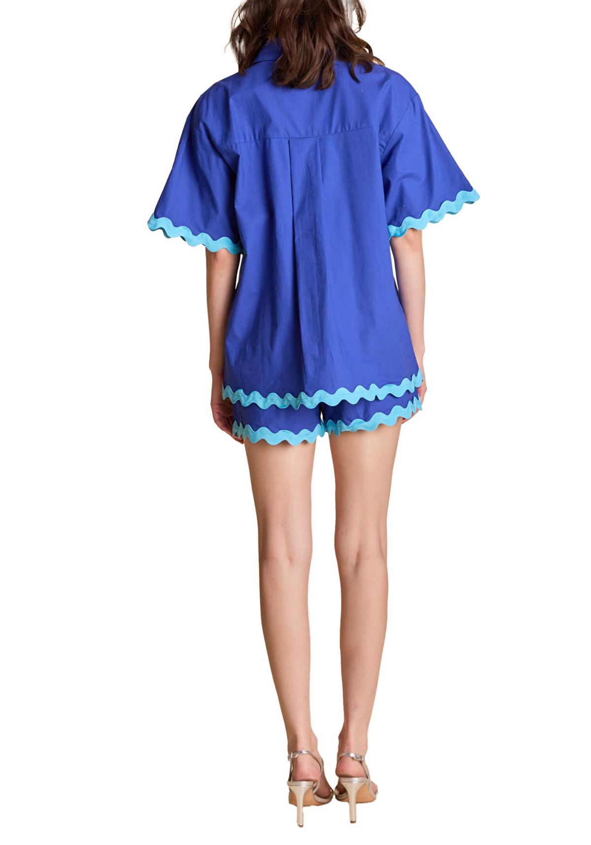 SCALLOP DETAILED SHORT SLEEVES SHIRT