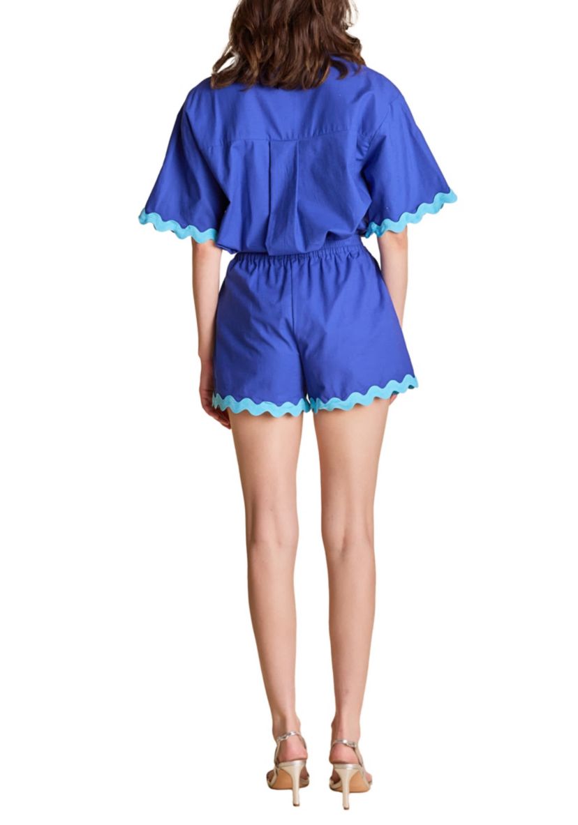 SCALLOP DETAILED SHORTS