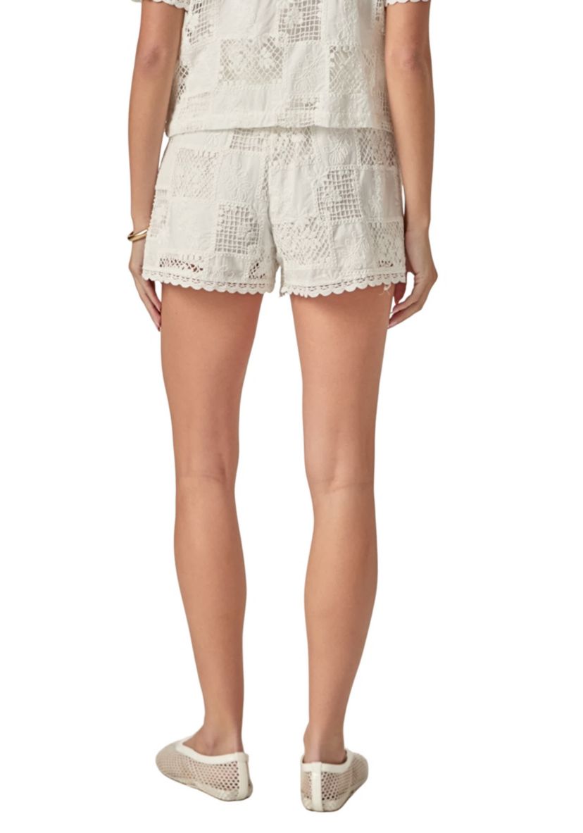 EMBRODIERED SHORTS