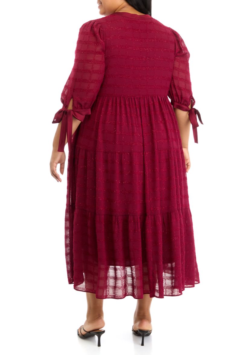 Plus Size Textured Chiffon Dress
