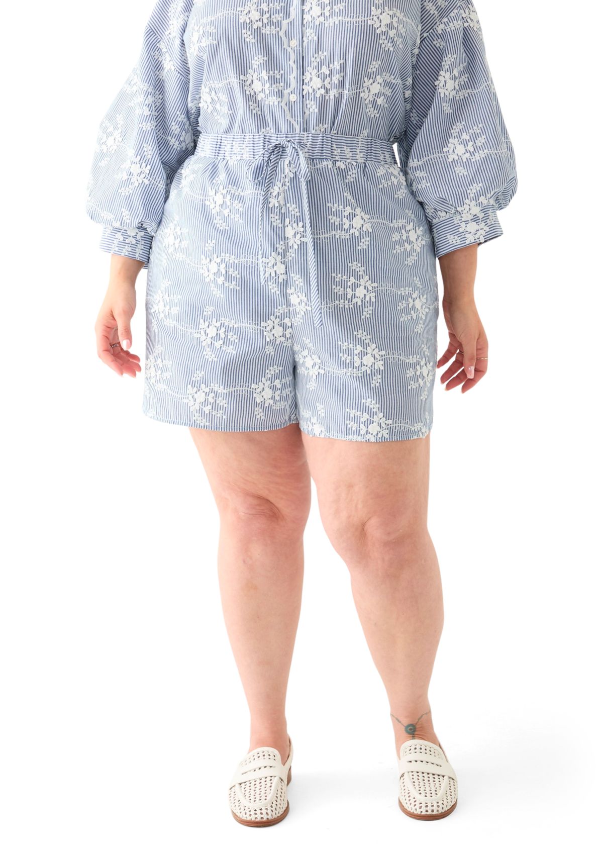 Plus Size Embroidery Stripe Shorts