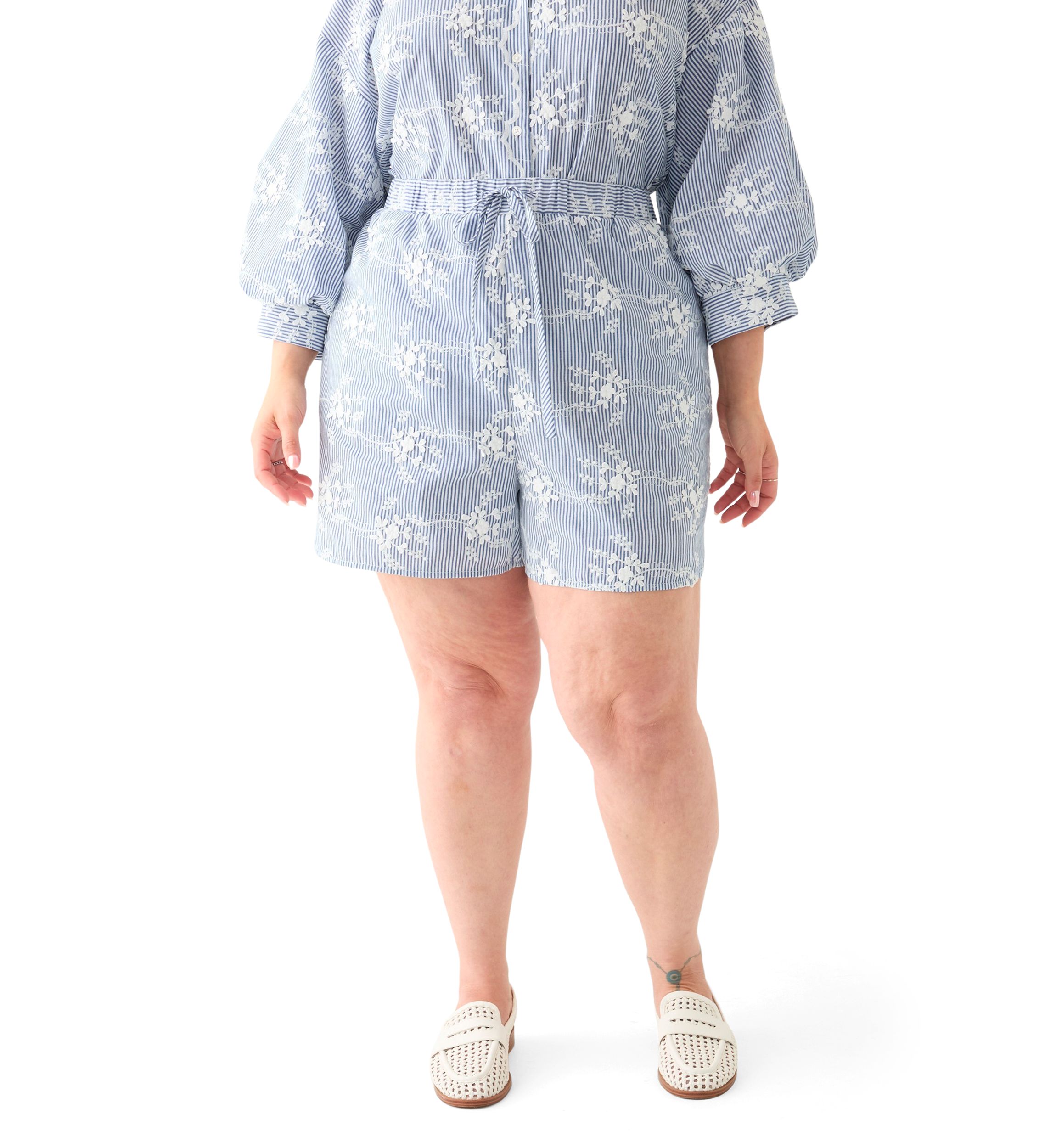 Plus Size Embroidery Stripe Shorts