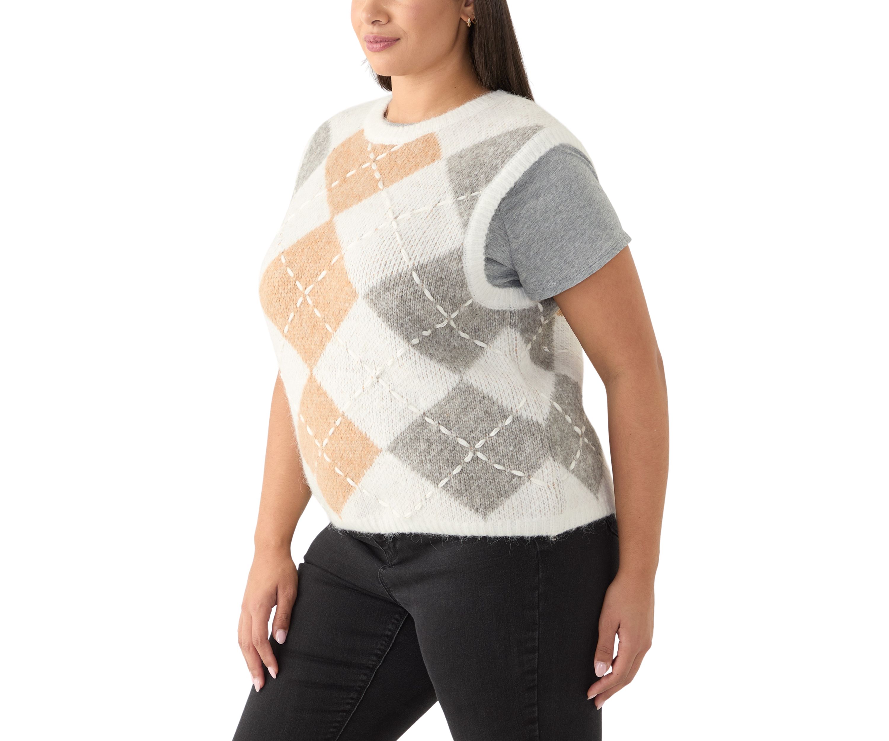 Plus Size Argyle Knit Vest 