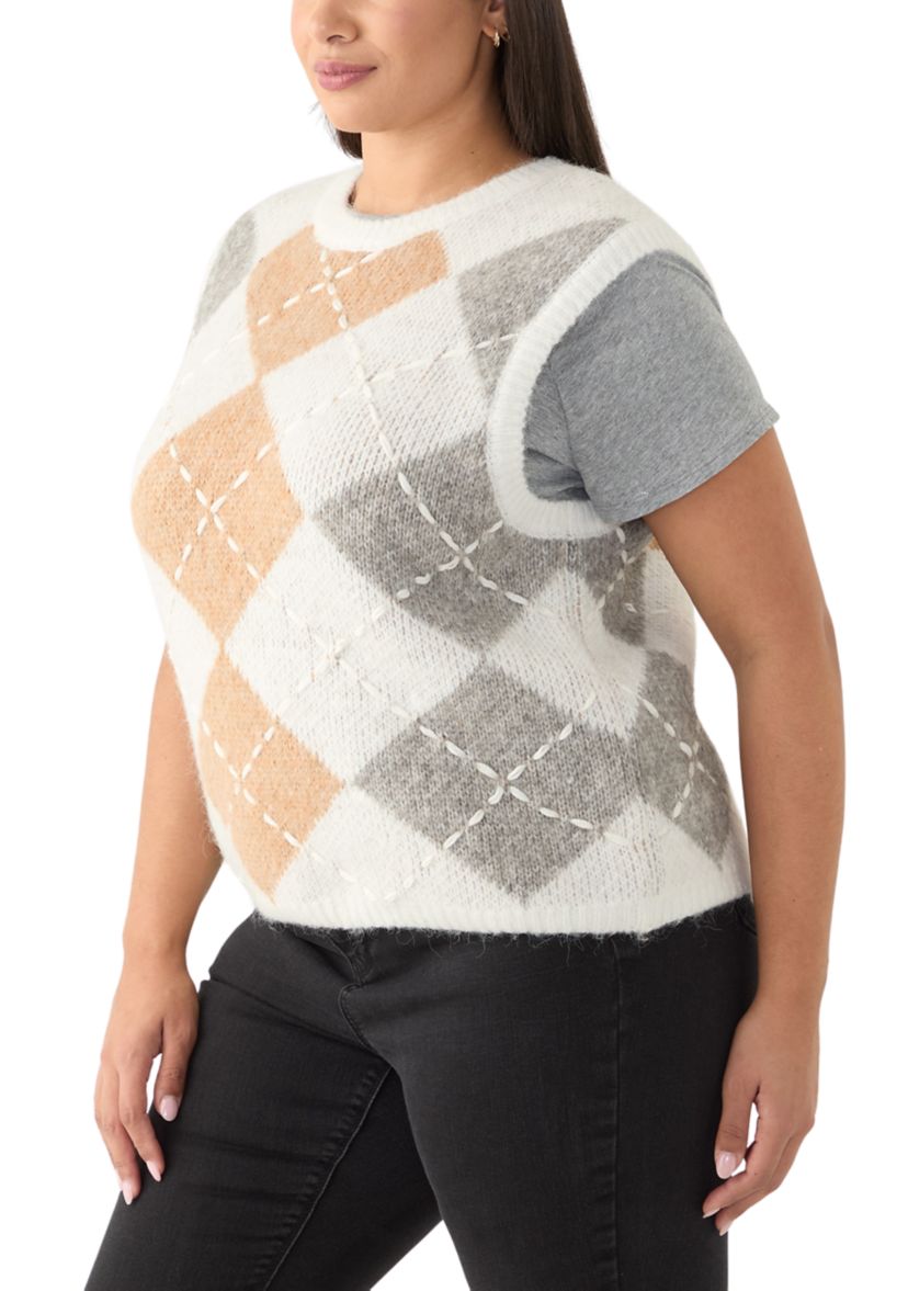 Plus Size Argyle Knit Vest 
