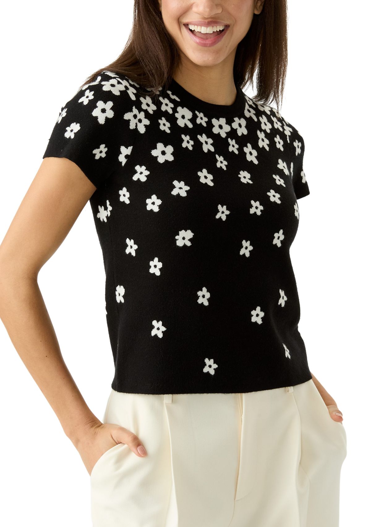Short Sleeve Flower Knit Top 