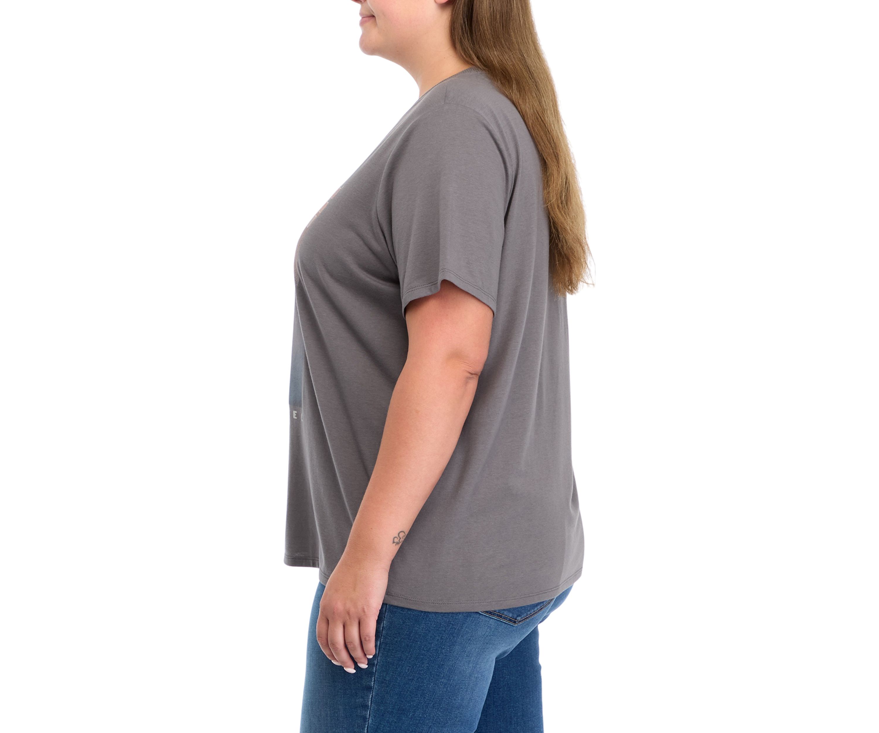 Plus Size Bowie Graphic T-Shirt 