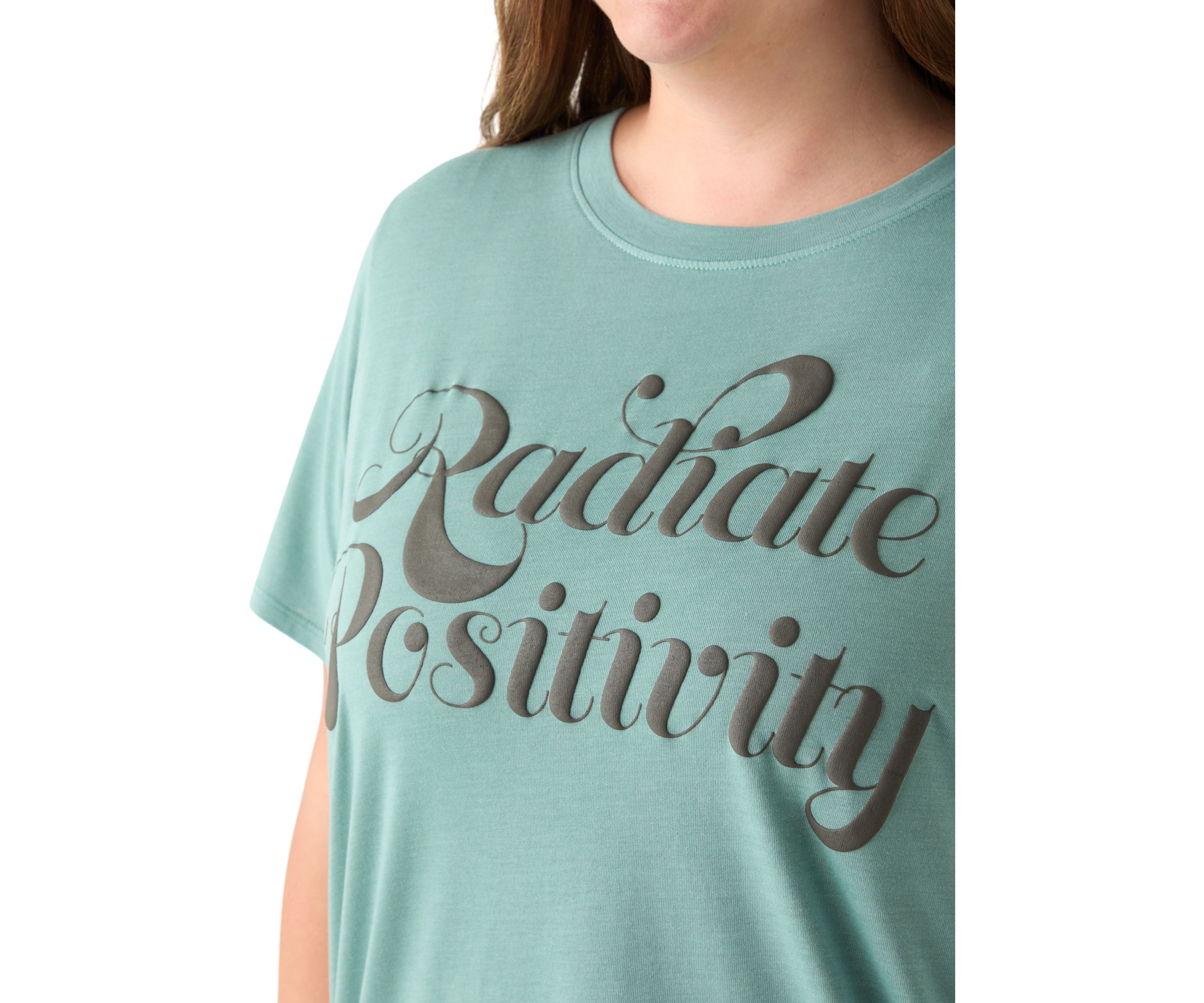 Plus Size Radiate Positivity Graphic T-Shirt