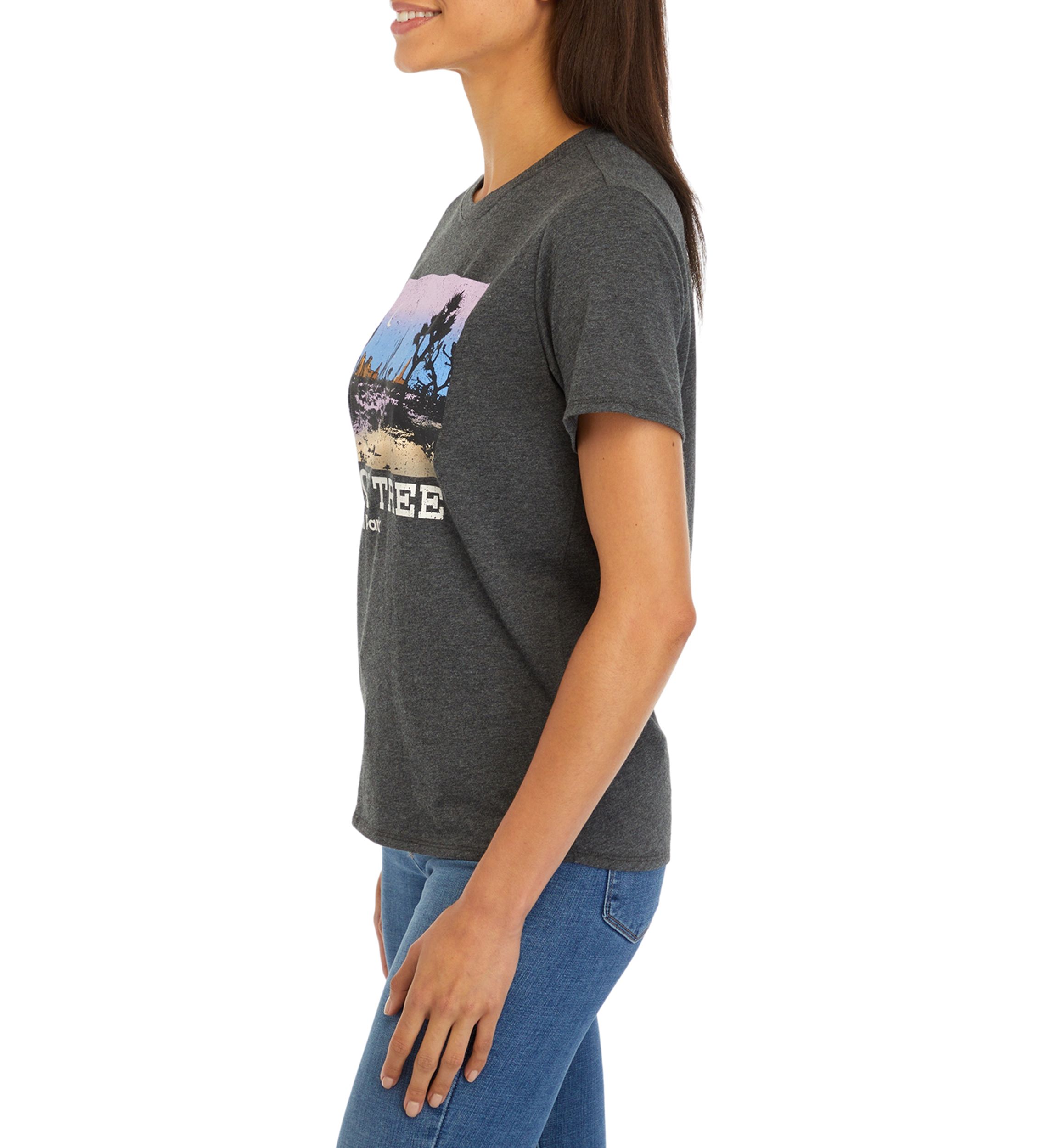 Juniors Joshua Tree Graphic T-Shirt