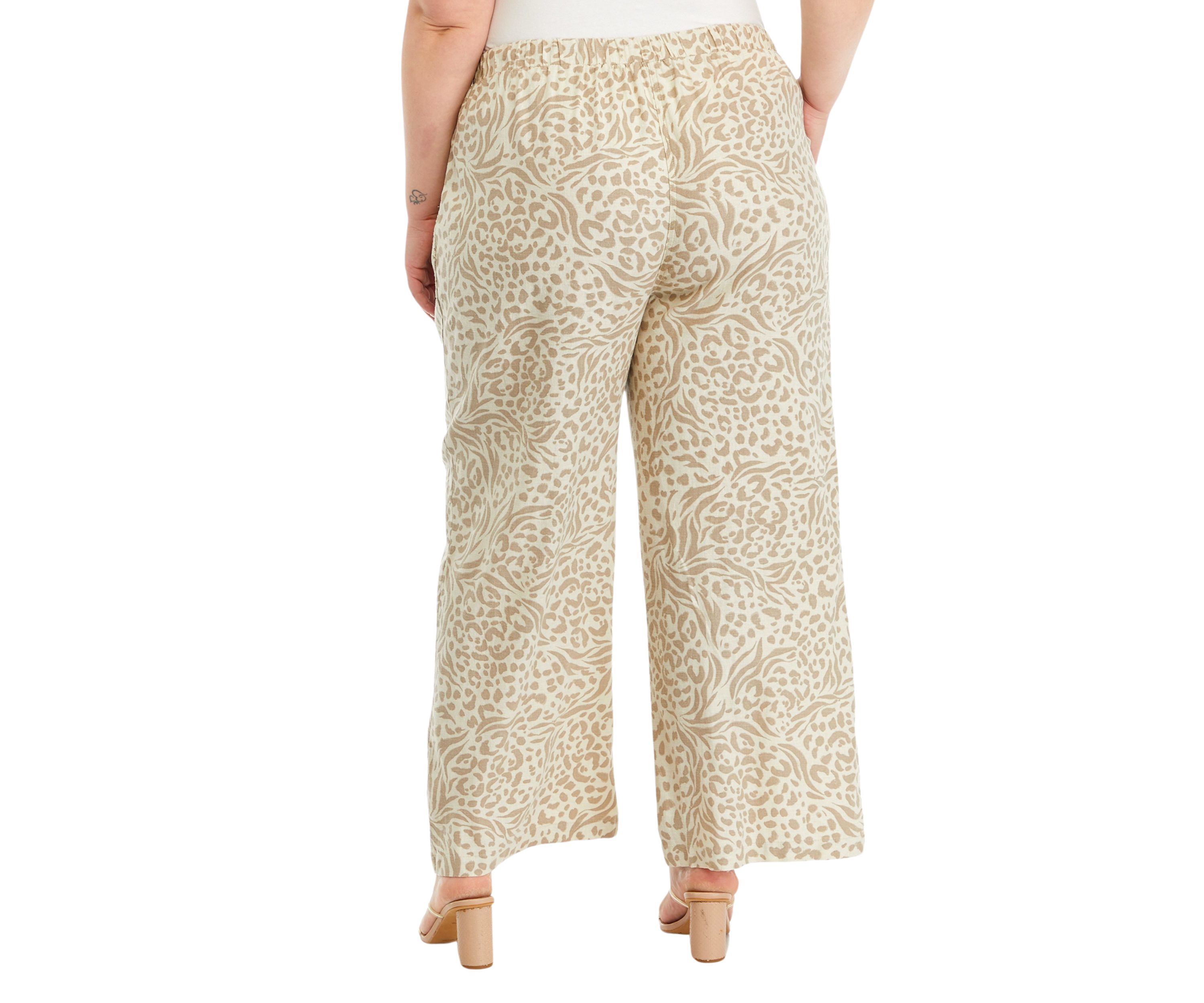 Plus Size Cropped Crochet Printed Pants