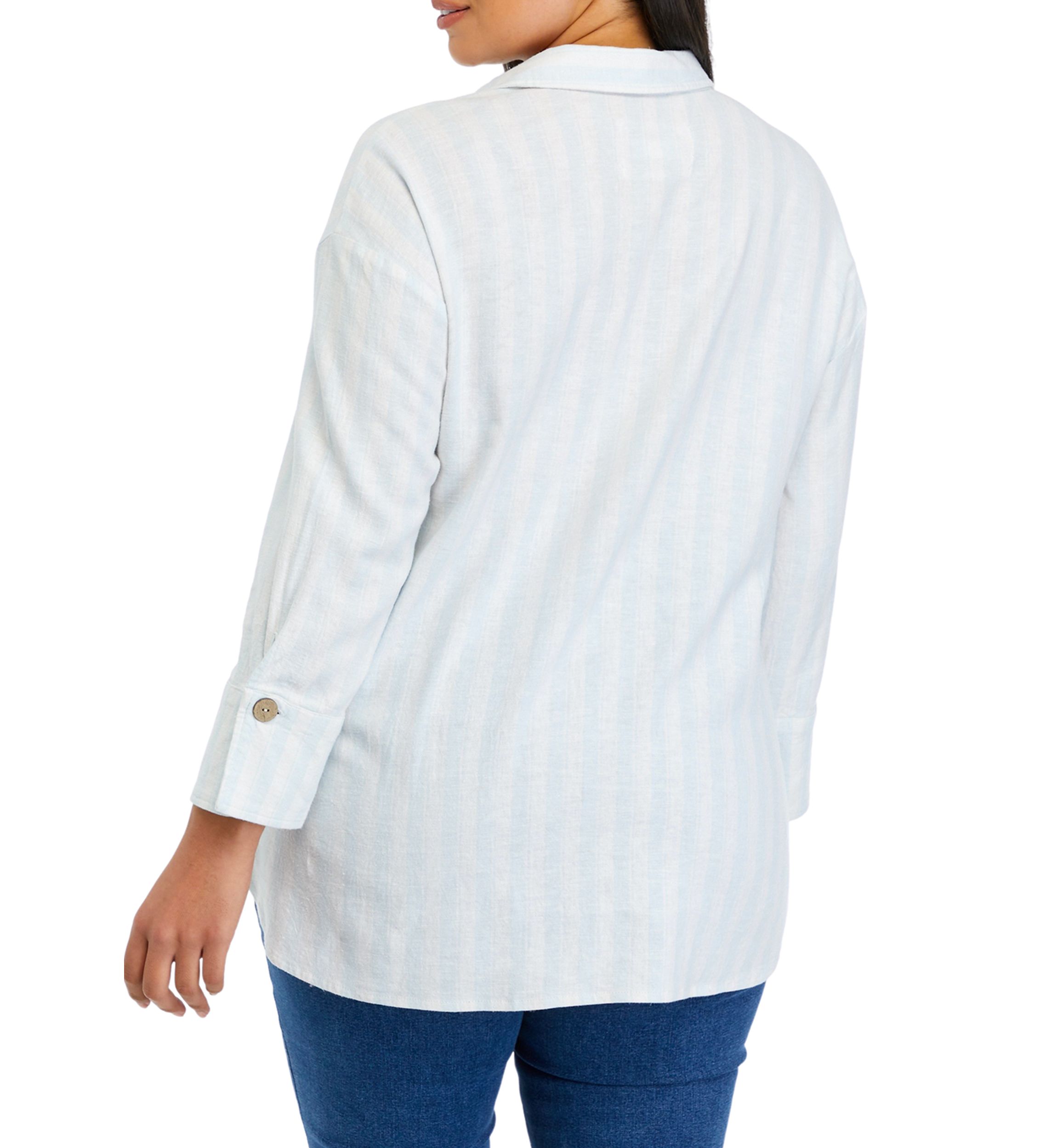 Plus Size 3-Button Tunic 