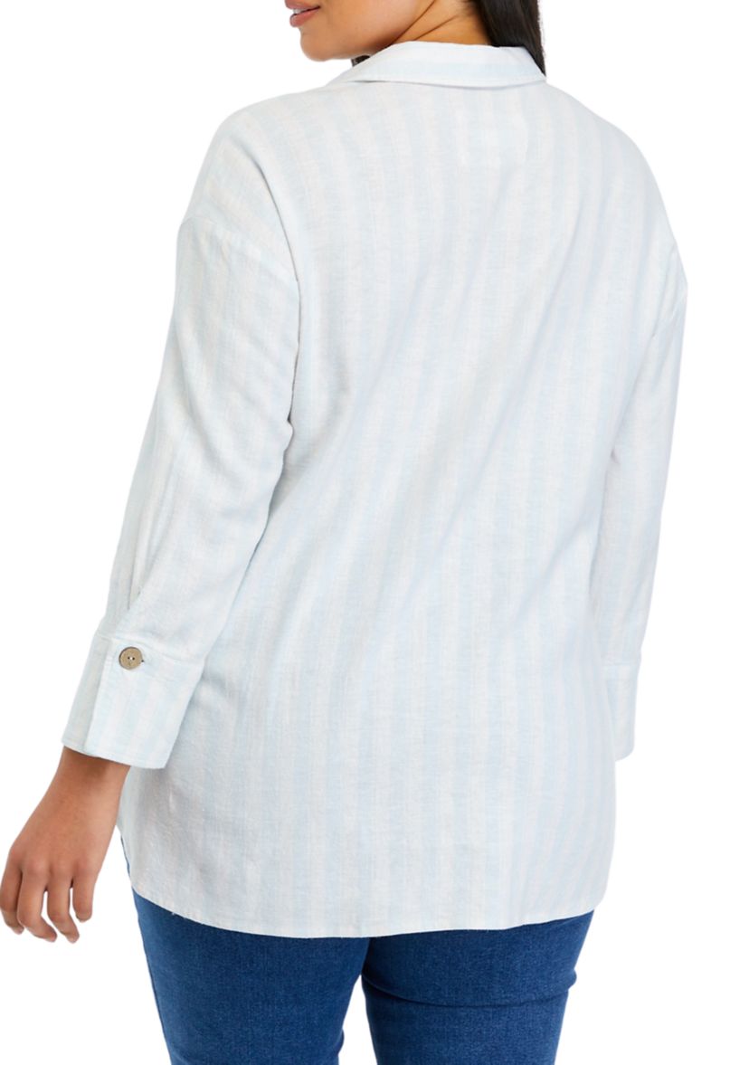 Plus Size 3-Button Tunic 