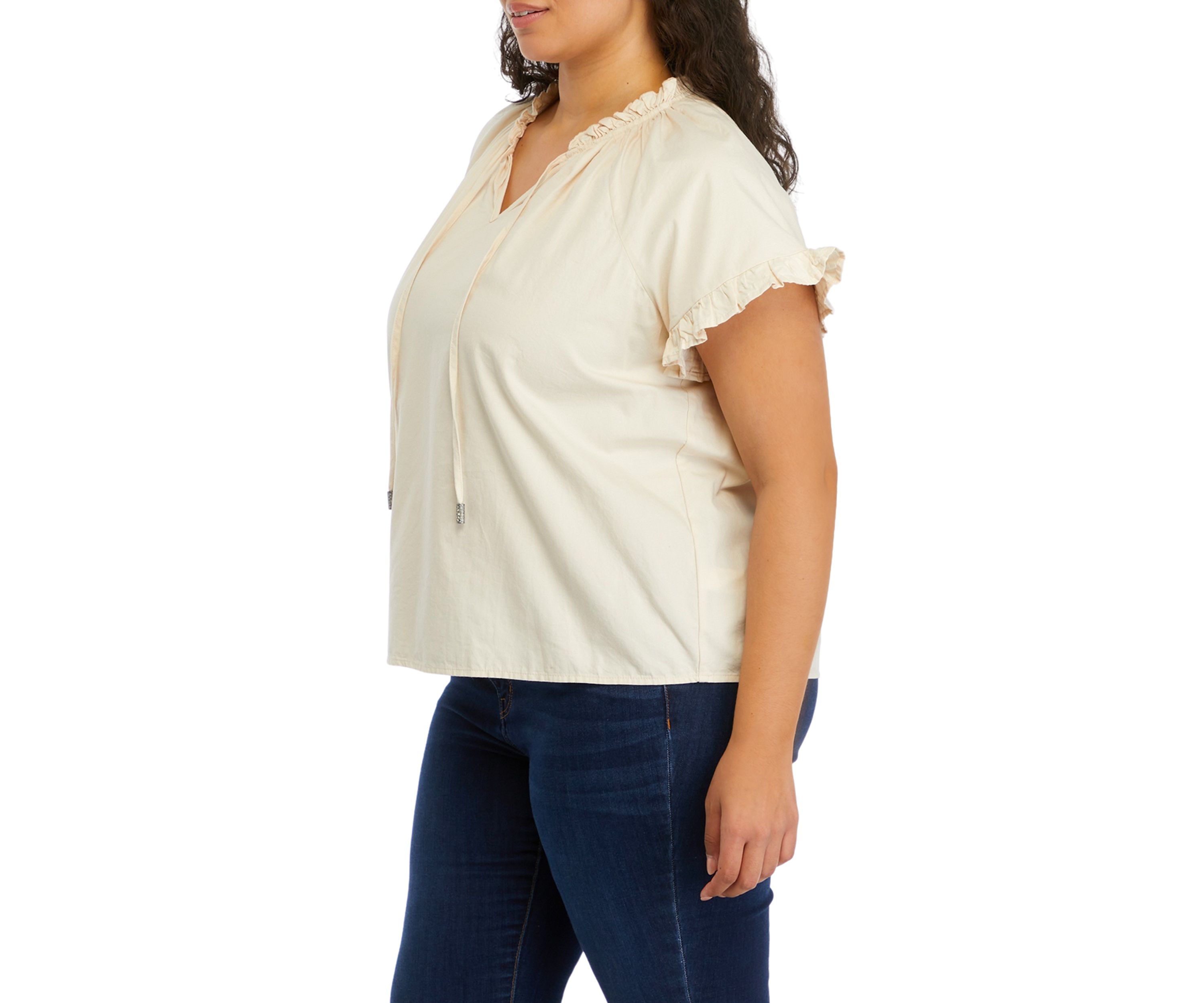 Plus Size Solid Split Neck Ruffle Blouse