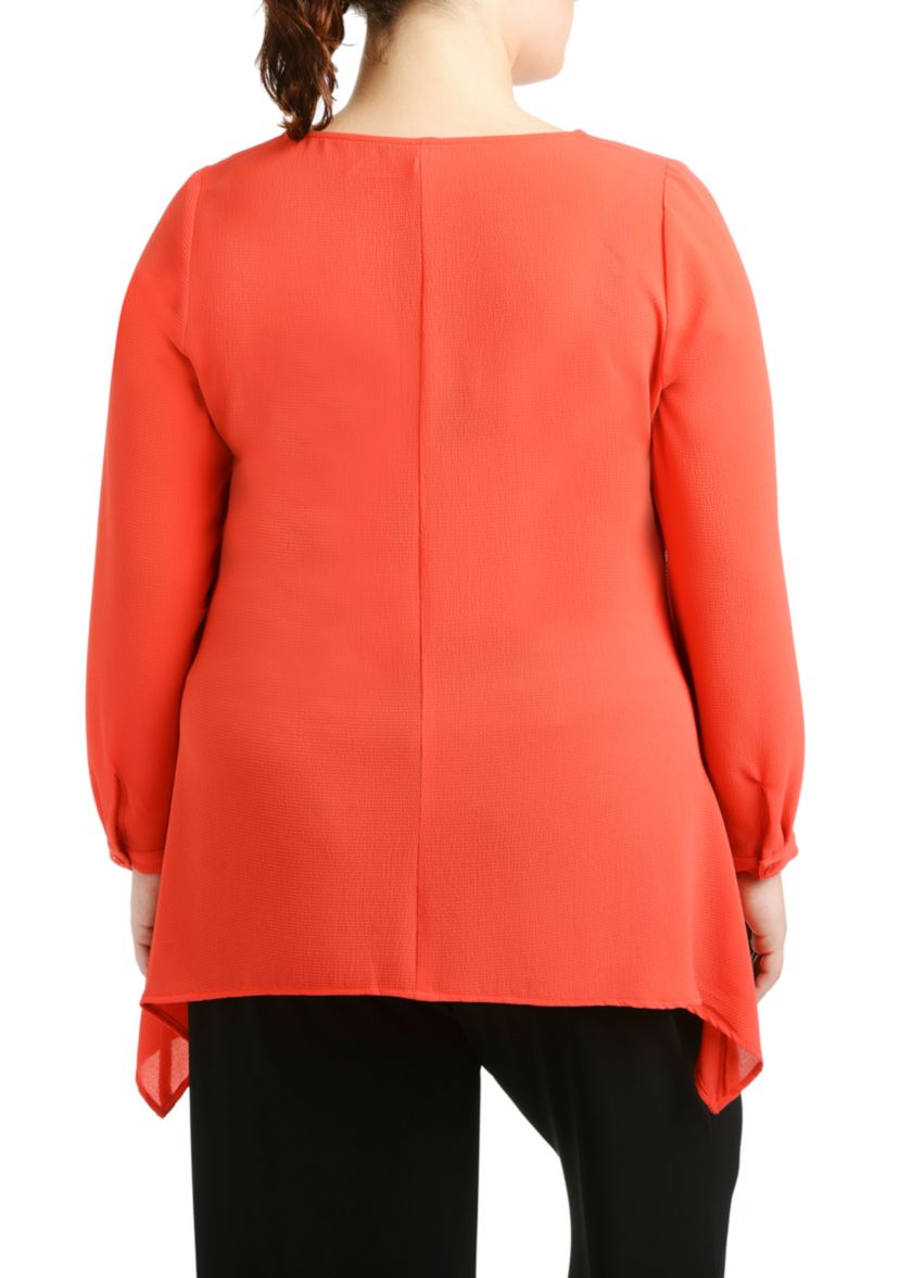 Plus Size Triple Metal Ring Shark Bite Hem Top