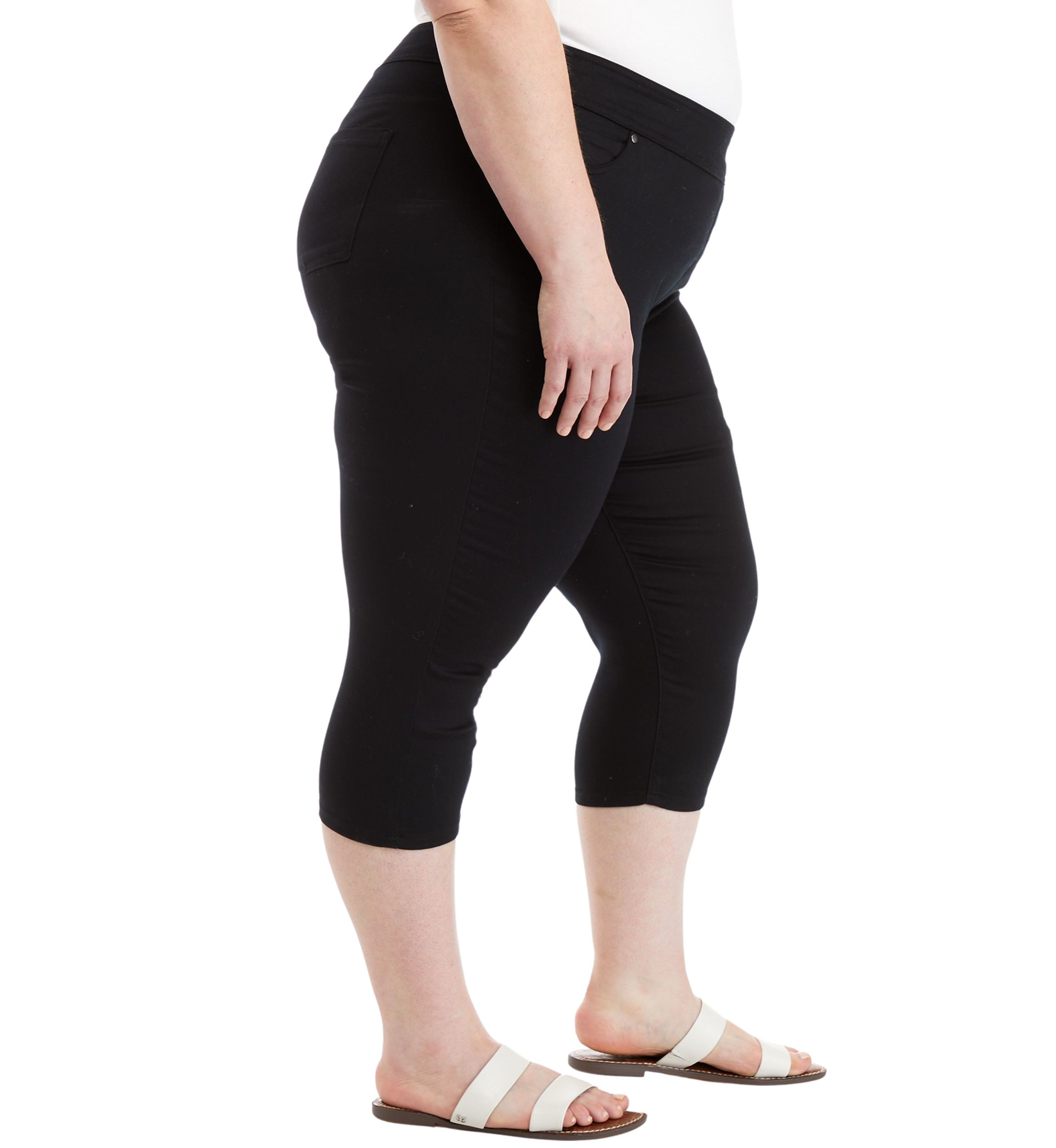 Plus Size Cotton Blend Capris