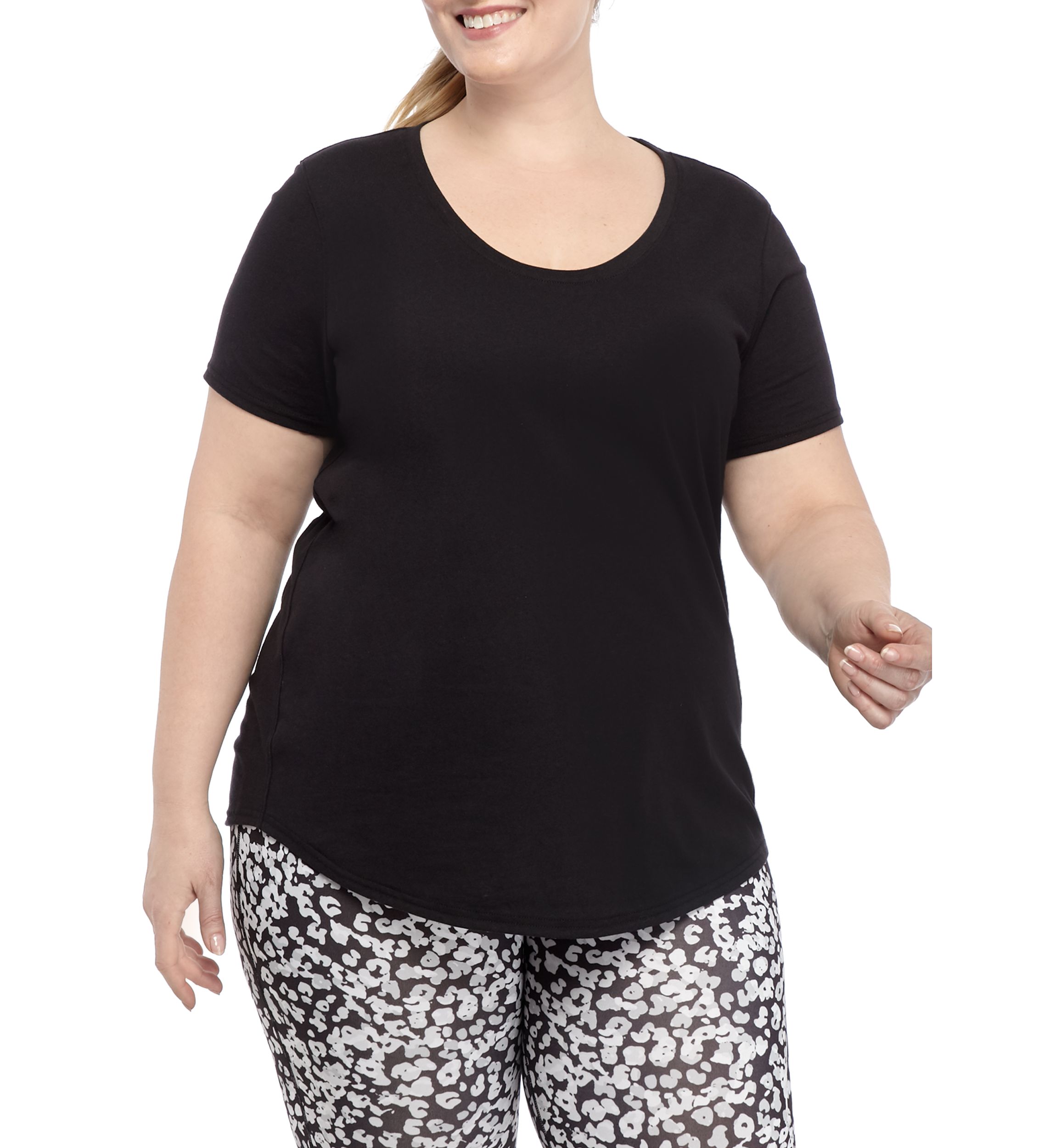 Plus Size Scoop Neck T-Shirt