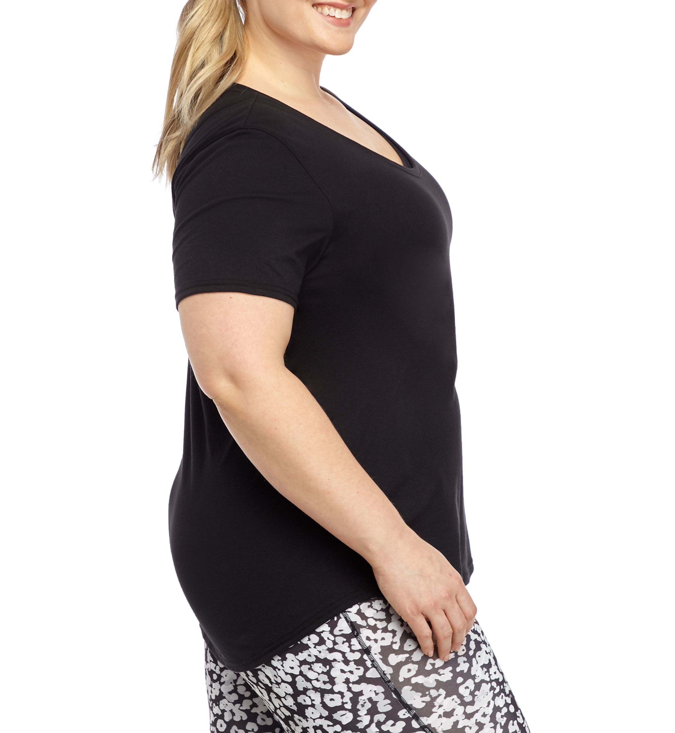 Plus Size Scoop Neck T-Shirt