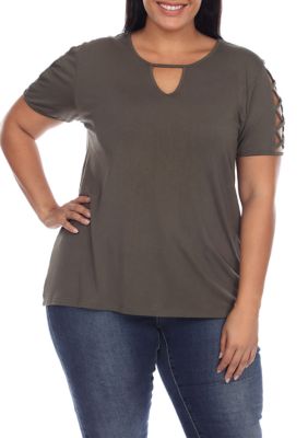 White Mark Women's Plus Size Keyhole Neck Cutout Short Sleeve Top