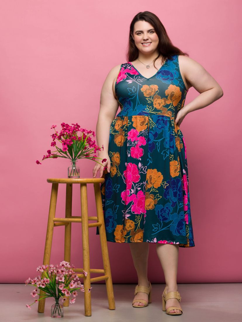 Plus Size Midi Length Blue Floral Print Sleeveless Pleated Pocket Dress