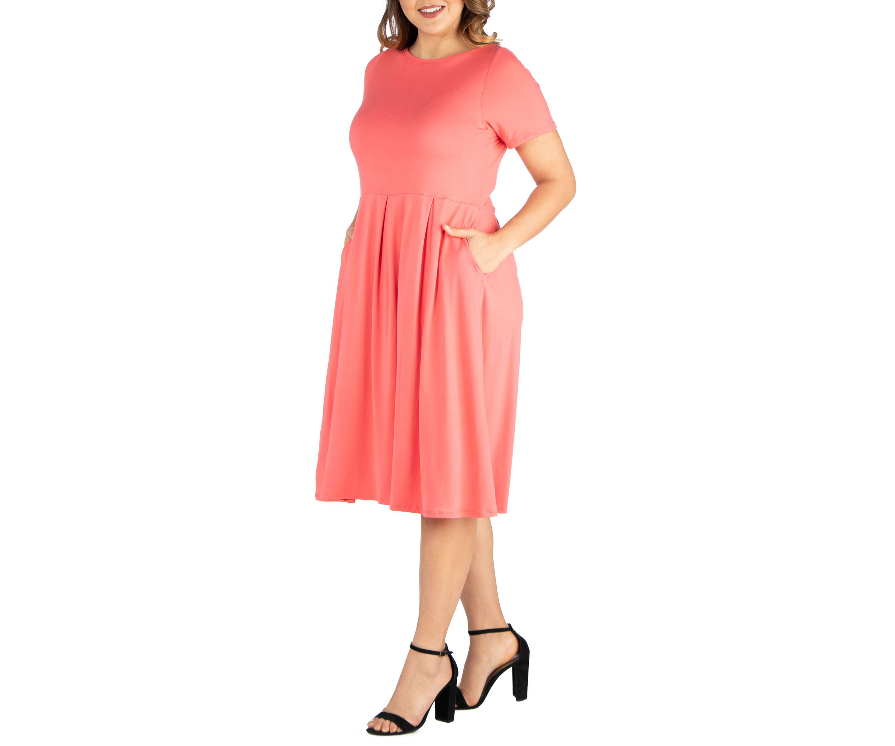Plus Size Short Sleeve Midi Skater Dress with Pockets