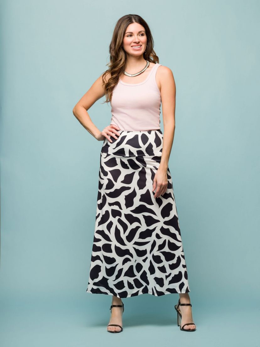 Womens Black and White Print Elastic Waist A Line Maxi Skirt