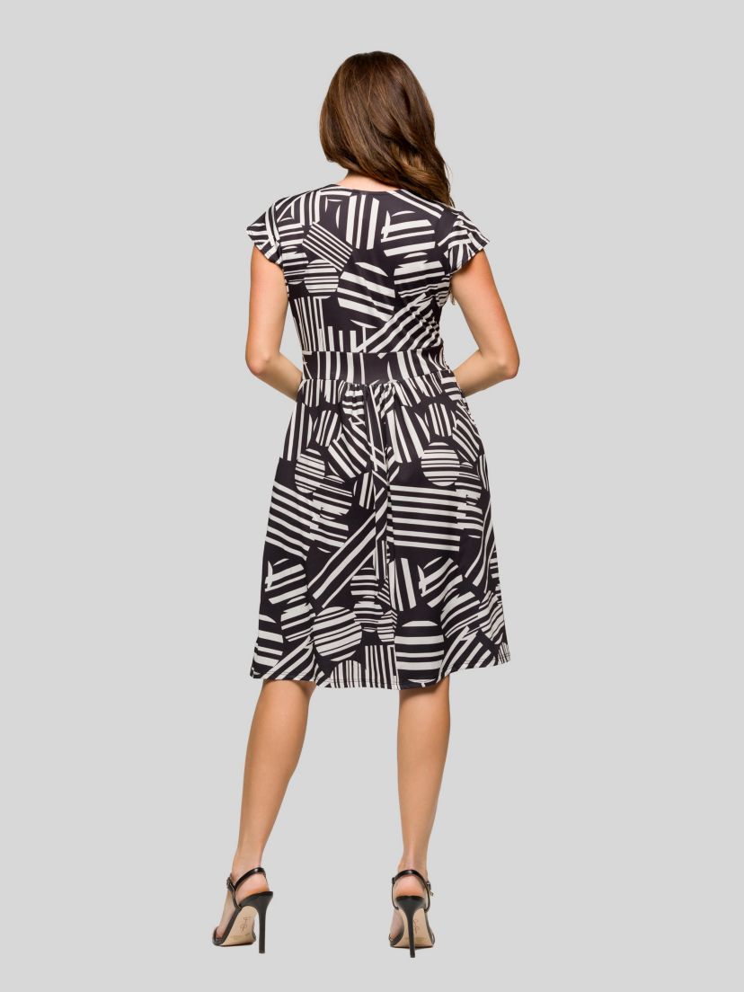 Womens Cap Sleeve Black and White V Neck Knee Length Pocket Dress