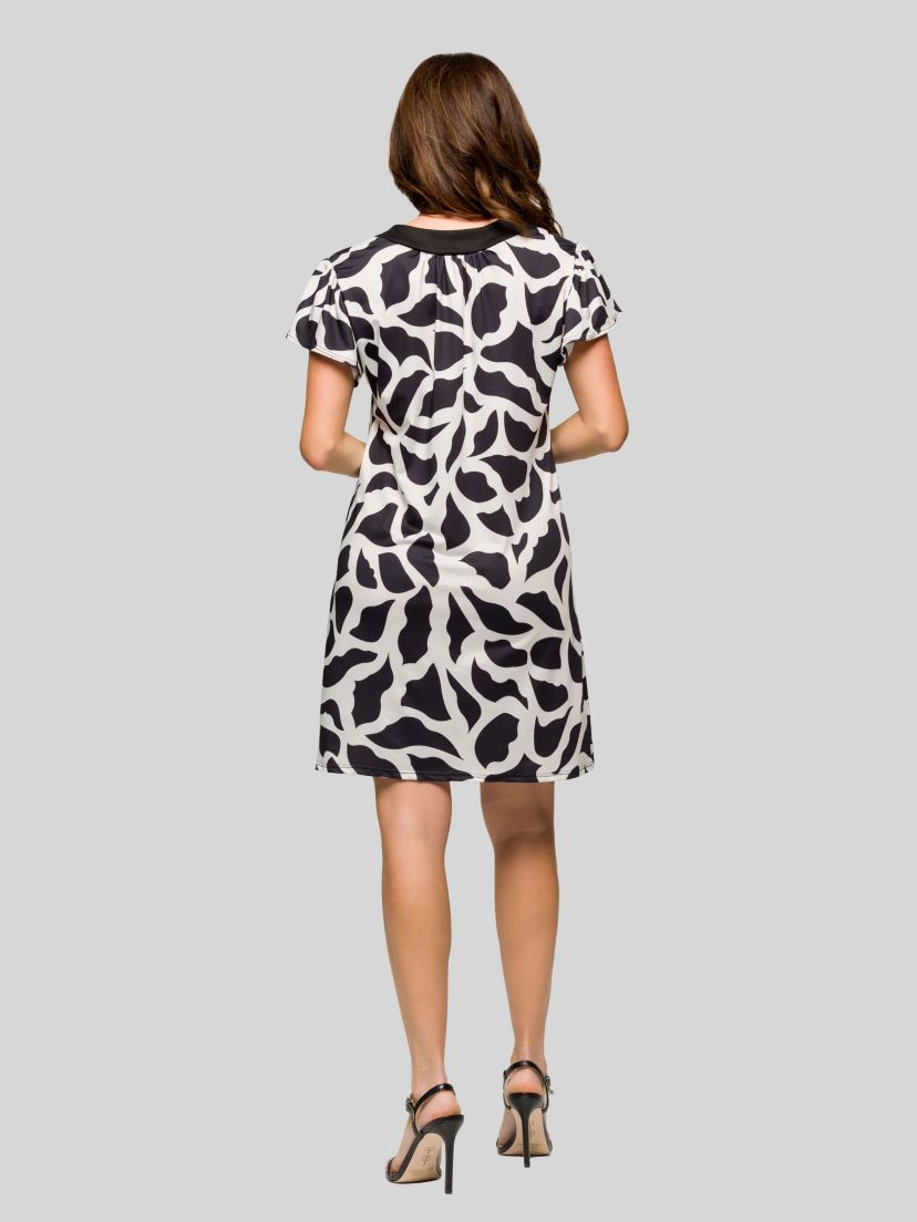 Womens Black and White Short Sleeve Scoop Neck Mini Dress