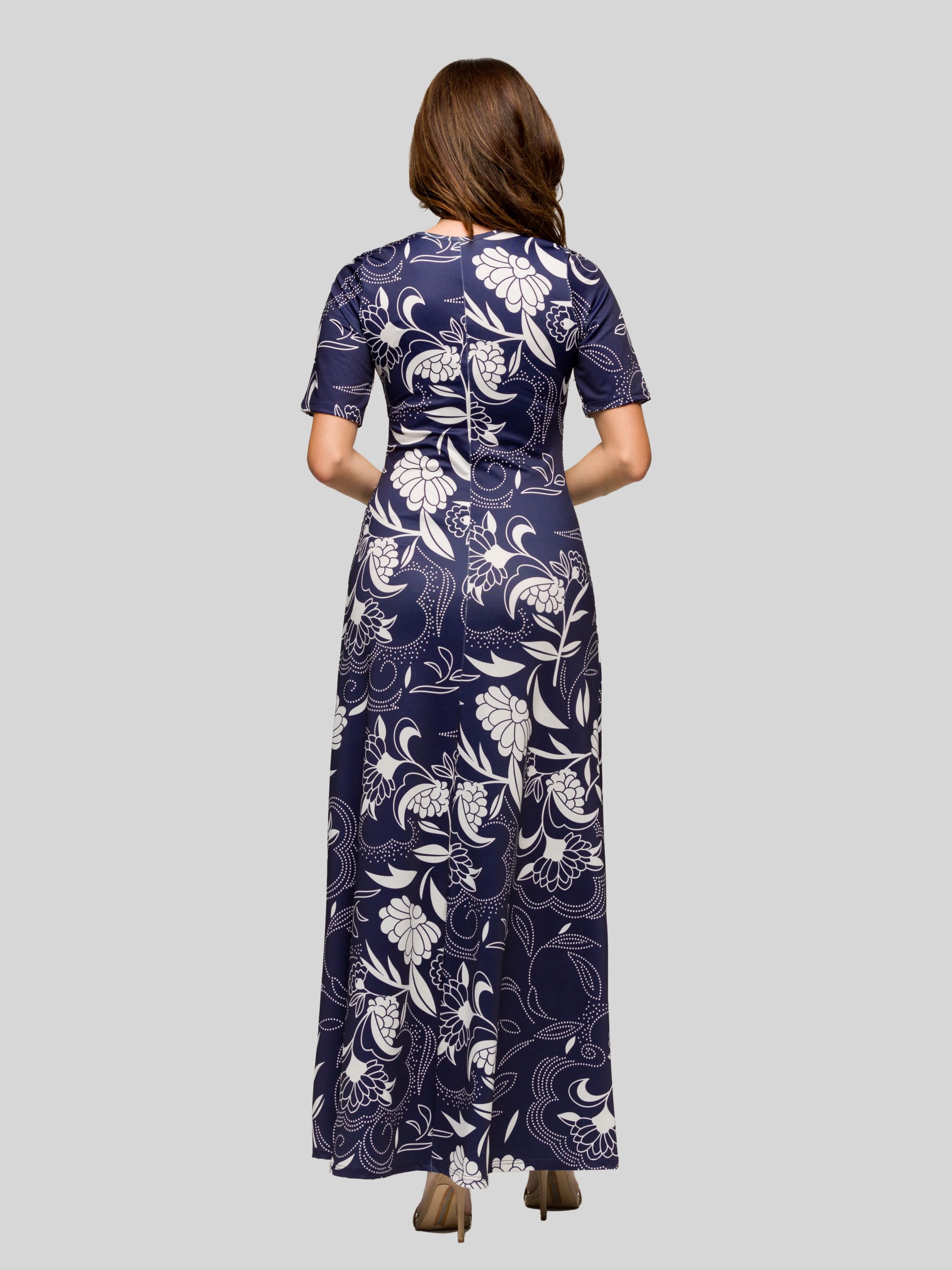 ladies blue floral dress Verona Midi If you are petite and need the dress at a shorter length Petal and Pup Women's Yelena