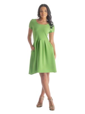 24seven Comfort Apparel Womens Scoop Neck Knee Length Pleated Pocket Dress