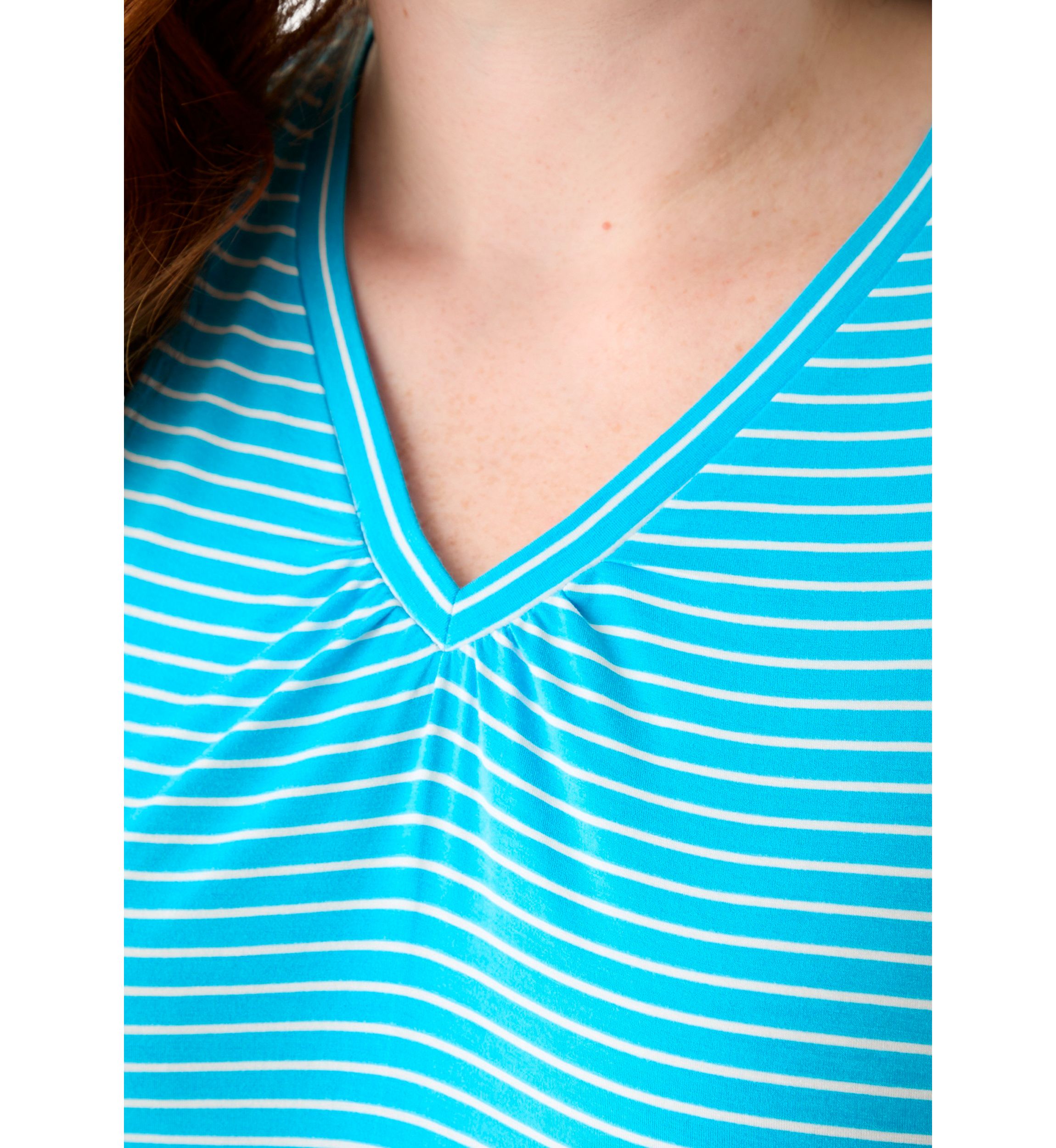 Plus Size Tulip Sleeve V-Neck T-Shirt 
