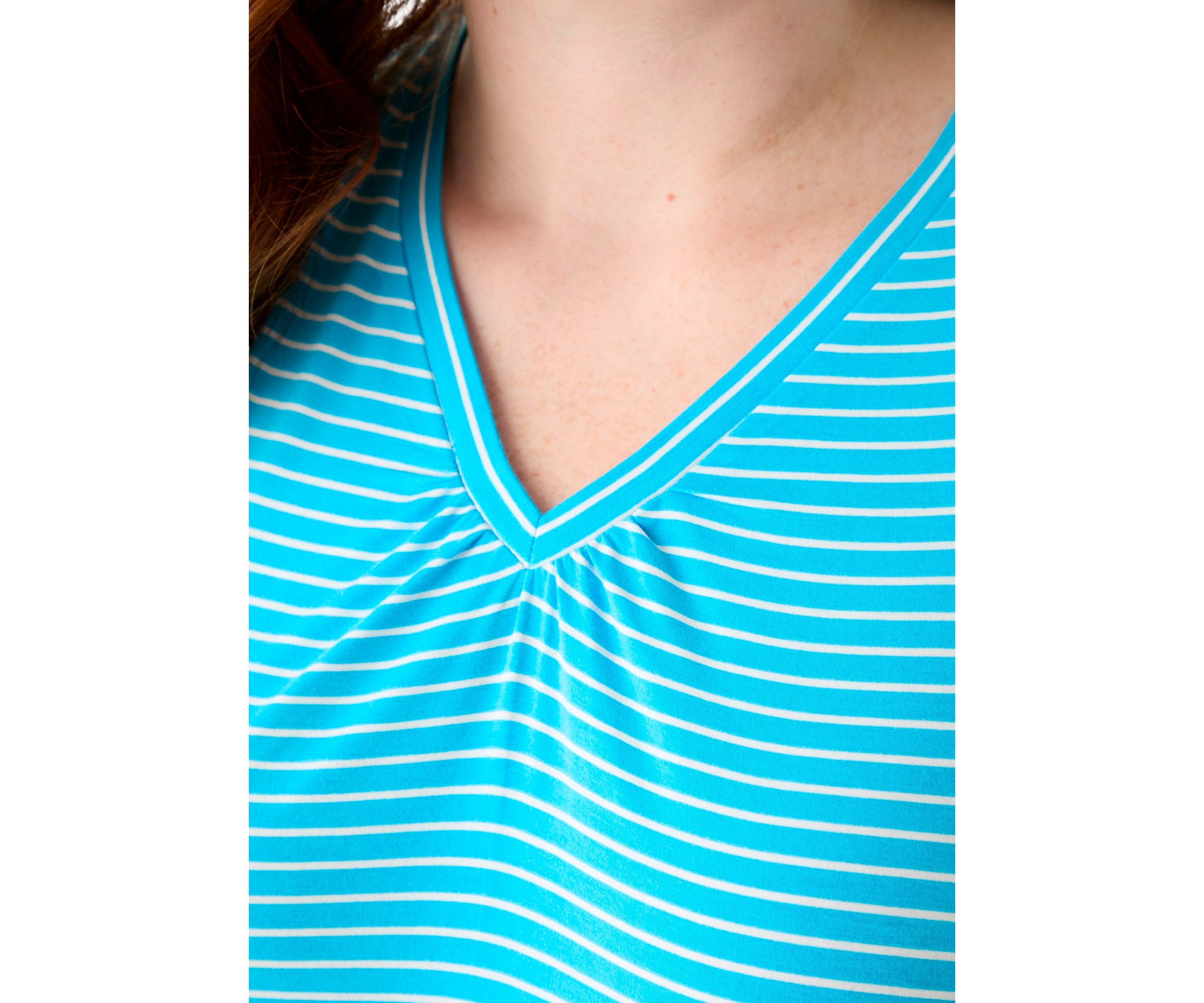 Plus Size Tulip Sleeve V-Neck T-Shirt 