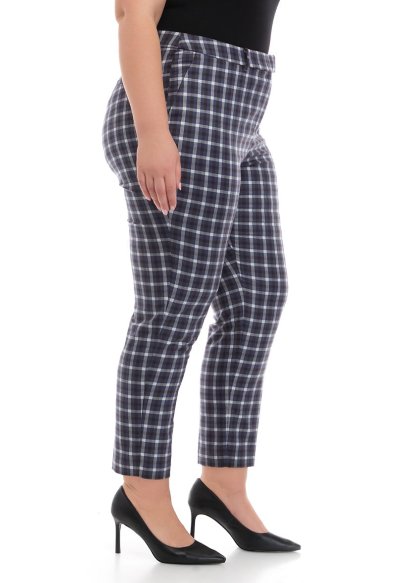 Plus Size Slim Crop Pants