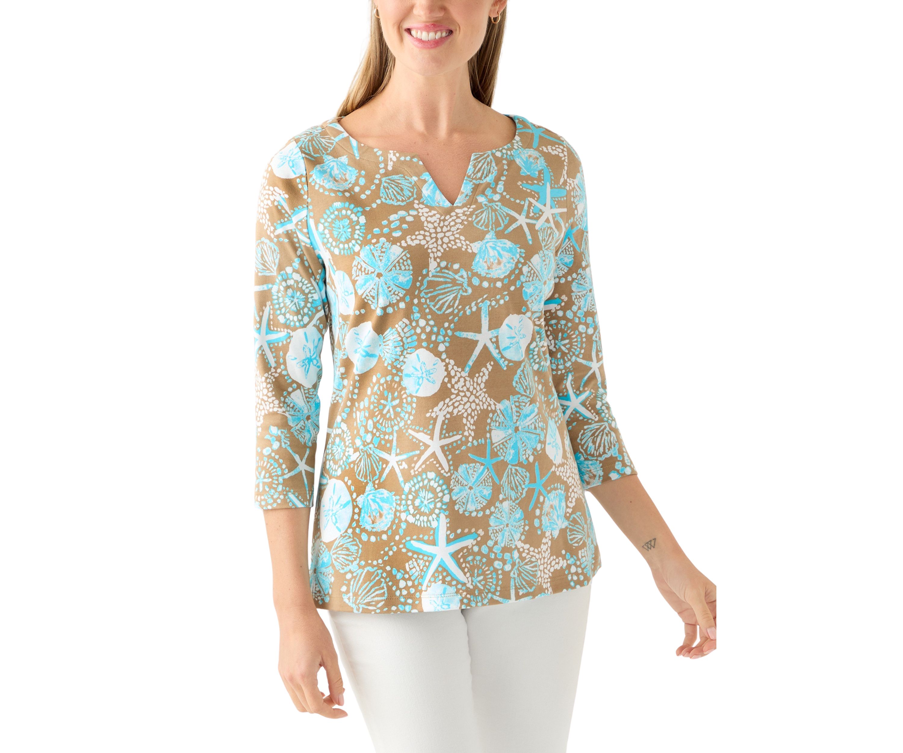 Petite 3/4 Sleeve Split Neck Allover Print Top