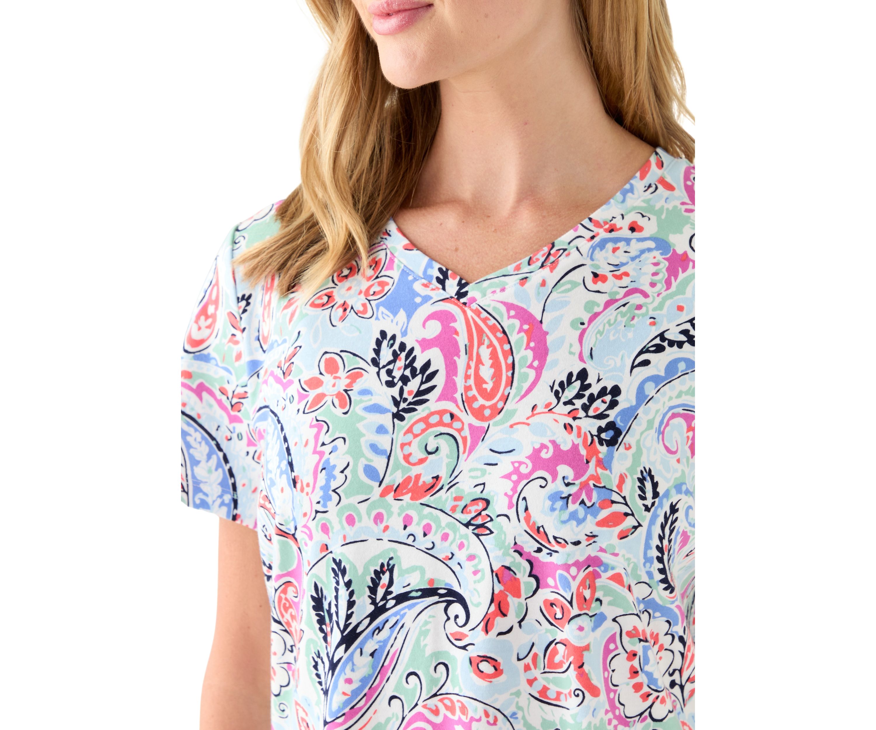 Petite Short Sleeve V-Neck Printed T-Shirt