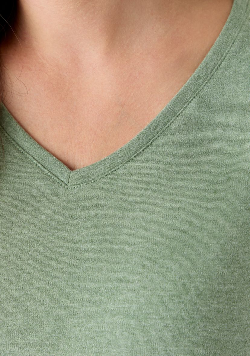 Womens Solid 3/4 Sleeve V-Neck Top