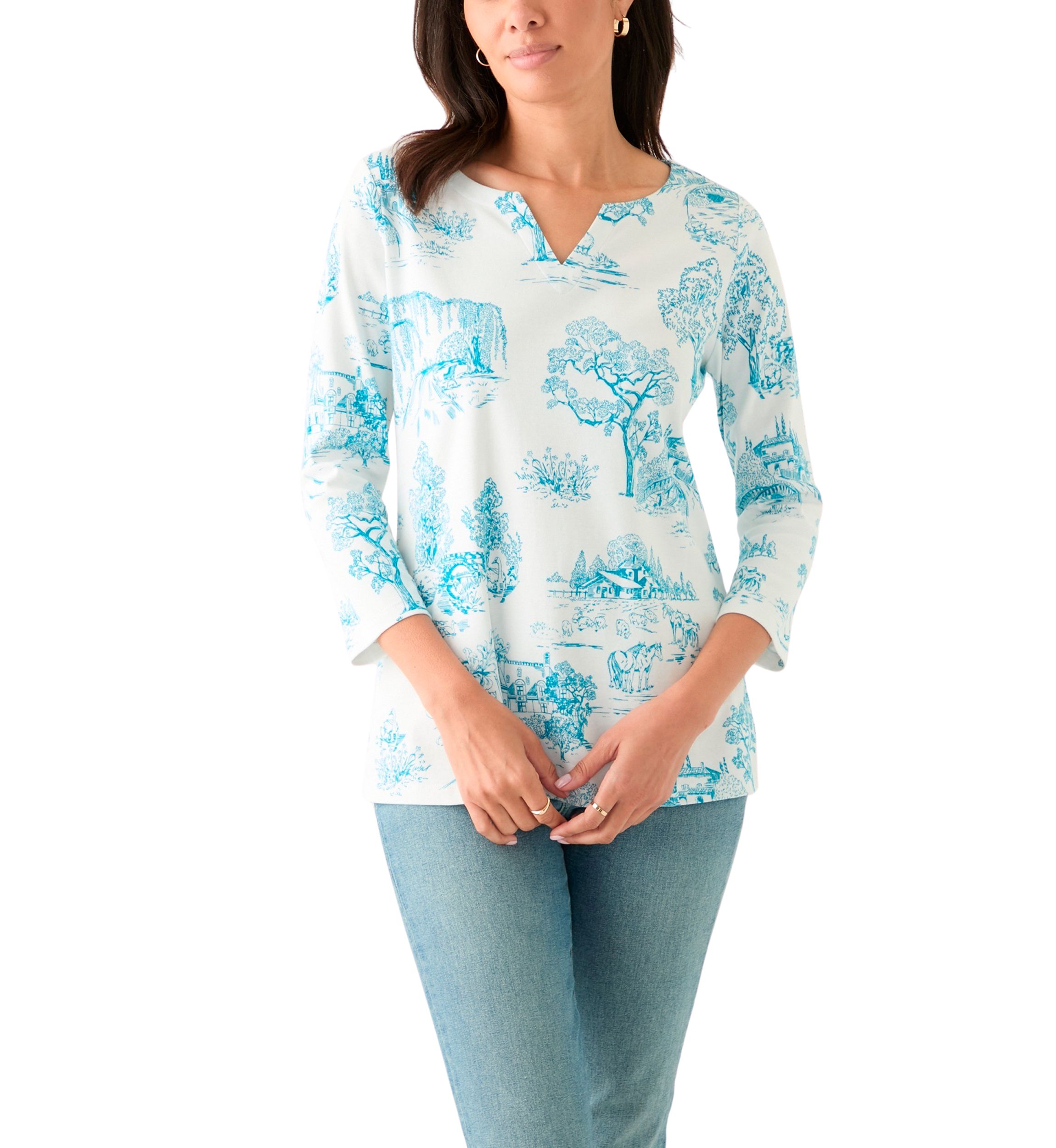 Womens 3/4 Sleeve Split Neck Allover Print Top