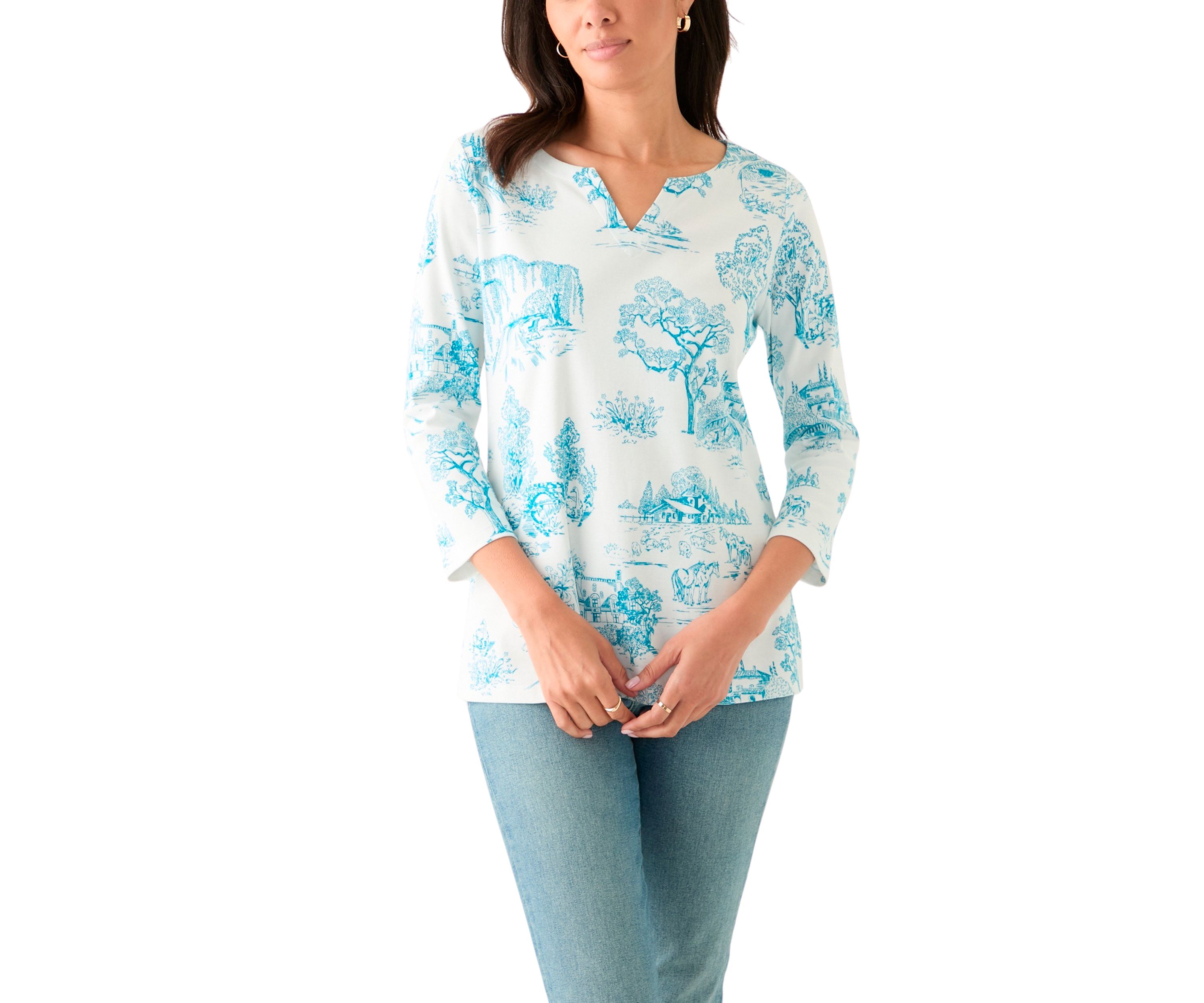 Womens 3/4 Sleeve Split Neck Allover Print Top