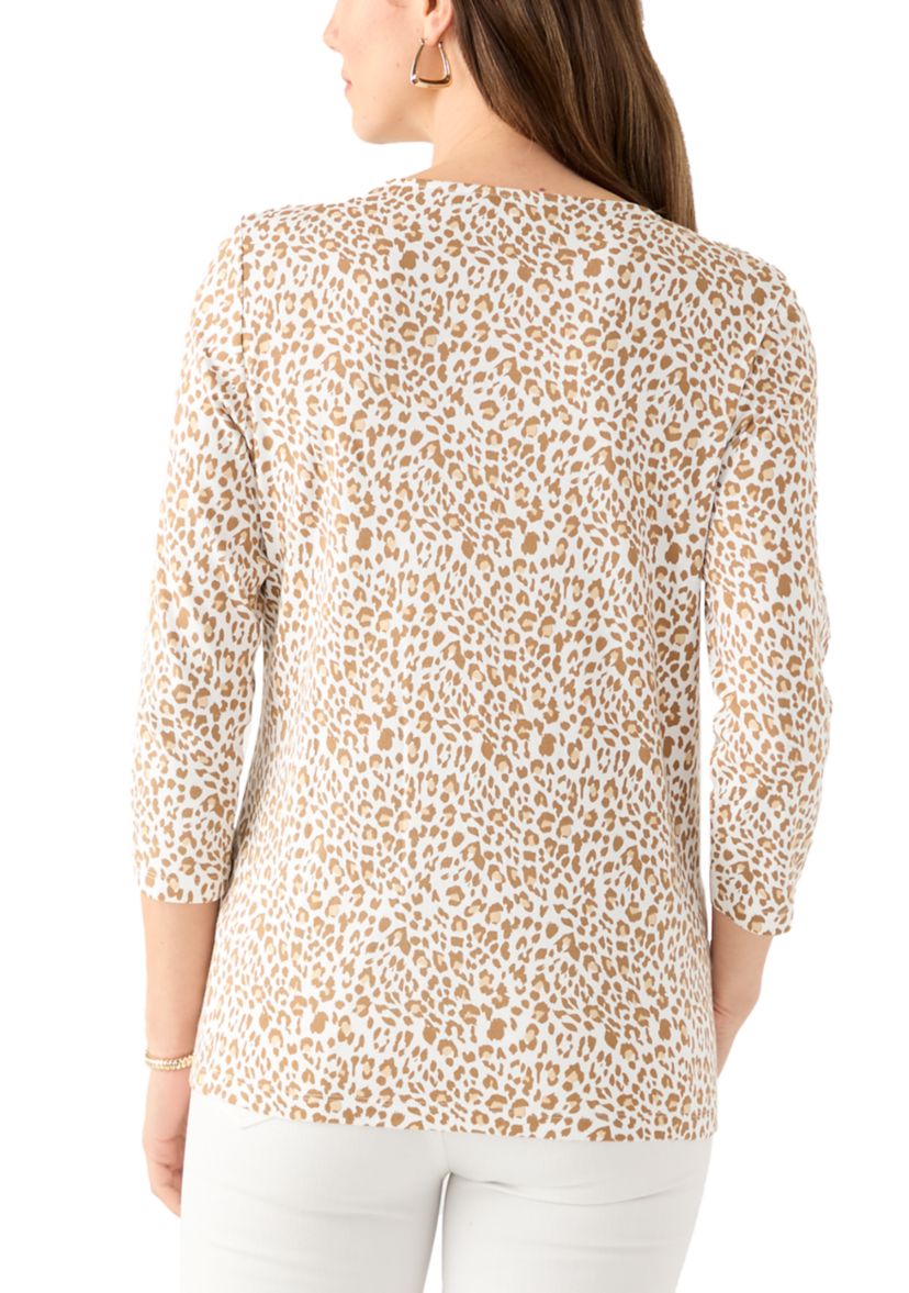 Womens 3/4 Printed Neck Detail Top