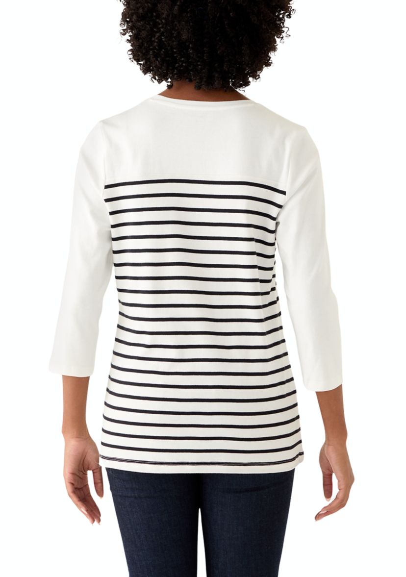 Womens Three-Quarter Sleeve Pieced Yoke Graphic T-Shirt