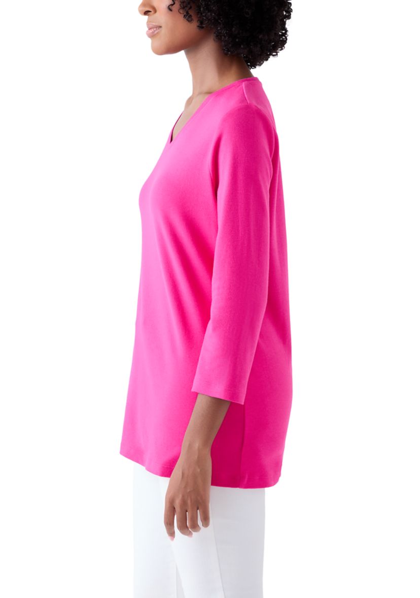 Womens 3/4 Sleeve V-Neck Top