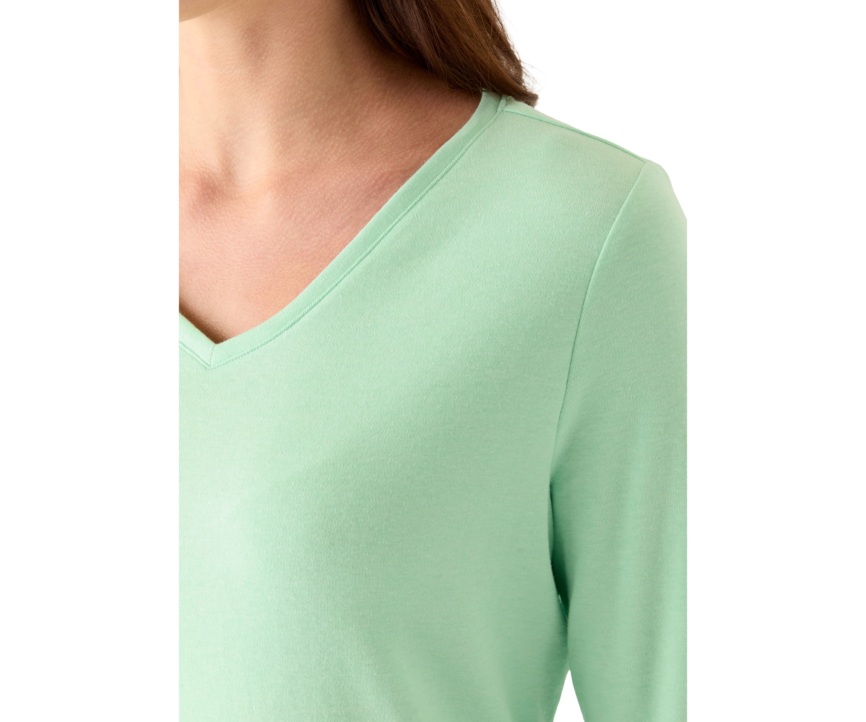 Womens Three-Quarter Sleeve V-Neck Heather Top