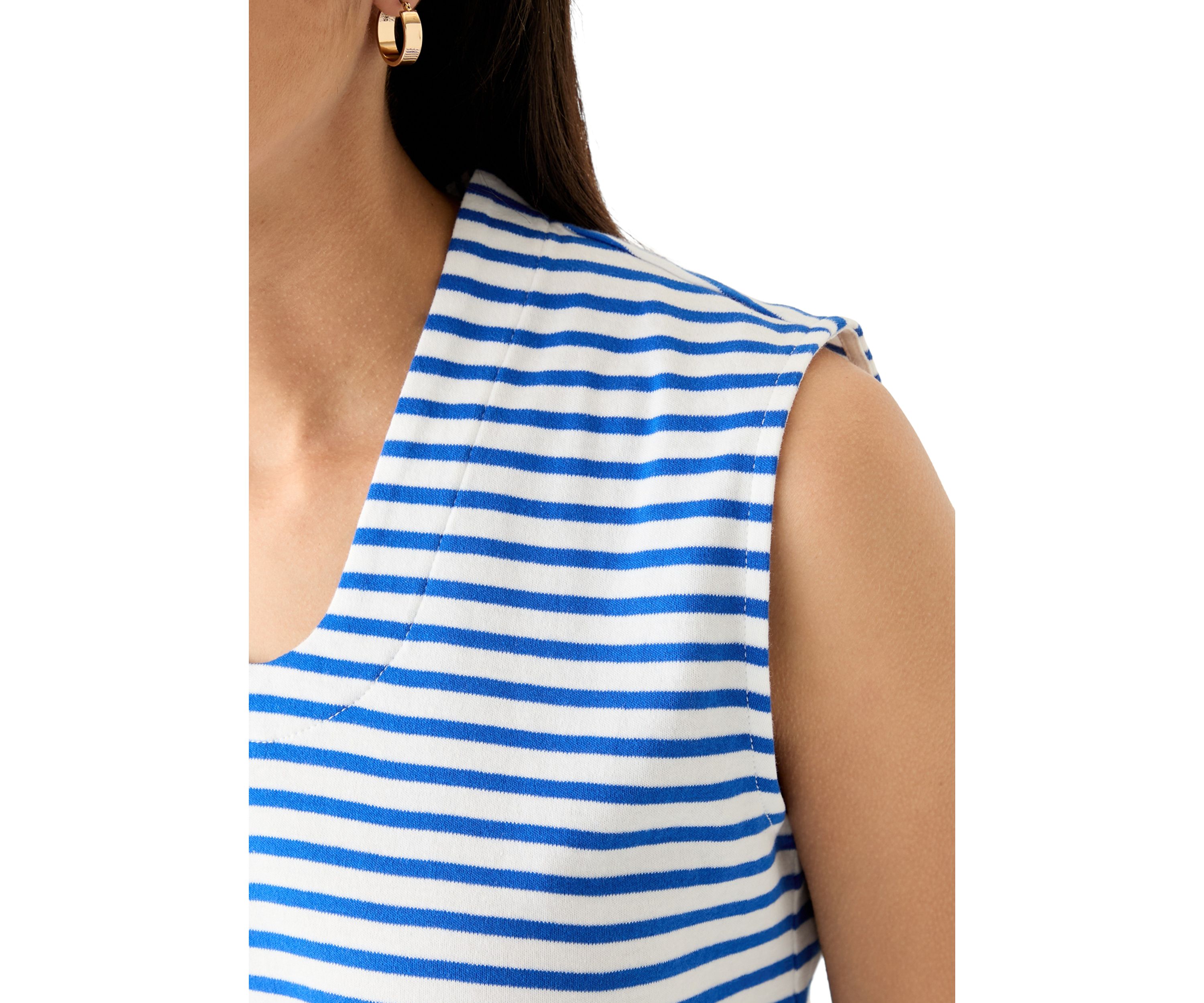 Womens Sleeveless V-Neck Yarn Dyed Top