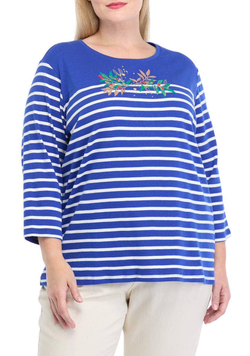 Plus Size 3/4 Sleeve Crew Yoke Graphic T-Shirt