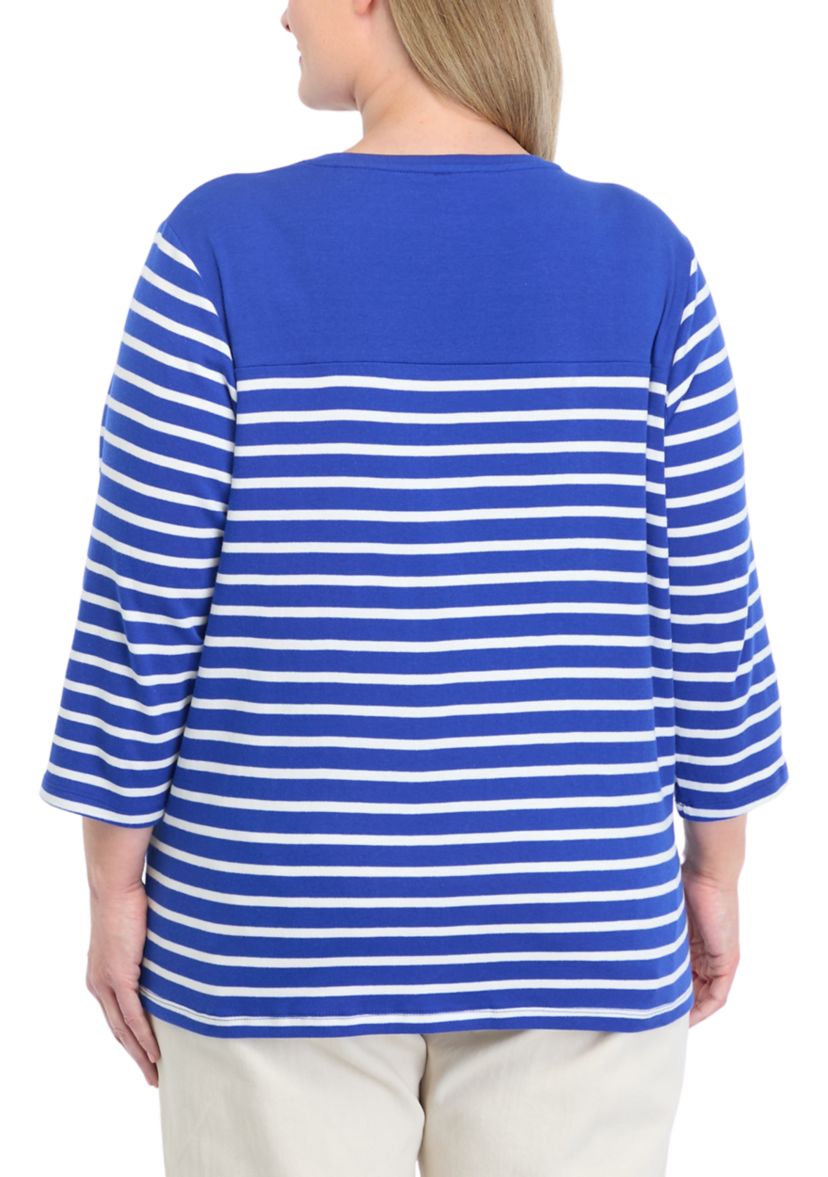 Plus Size 3/4 Sleeve Crew Yoke Graphic T-Shirt