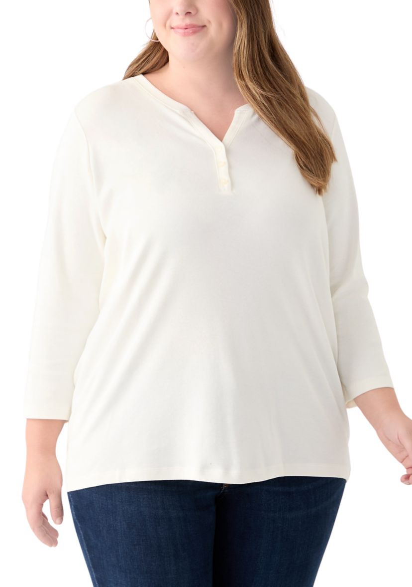 Plus Size 3/4 Sleeve Henley Solid Top