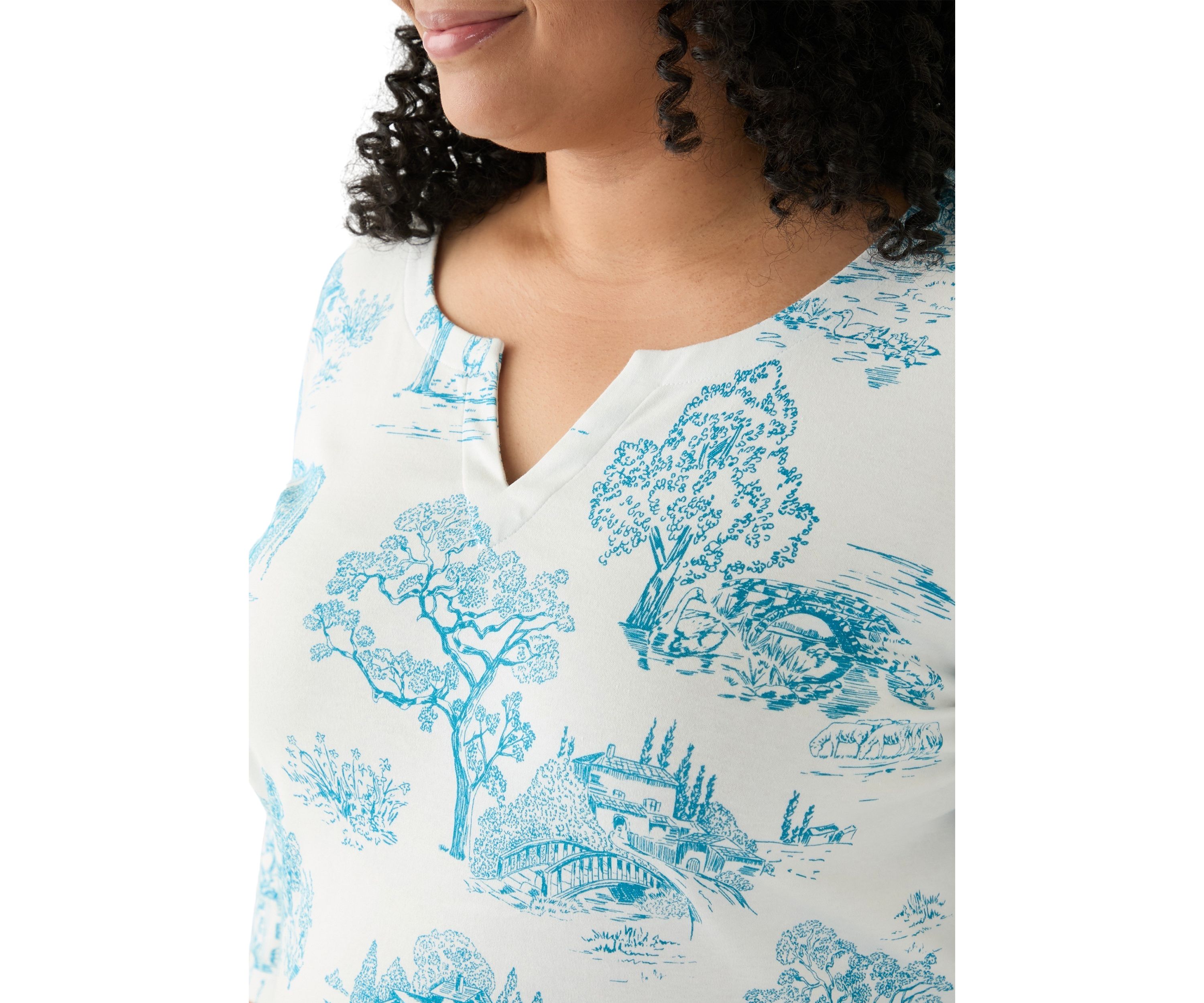Plus Size 3/4 Sleeve Split Neck Allover Print Top